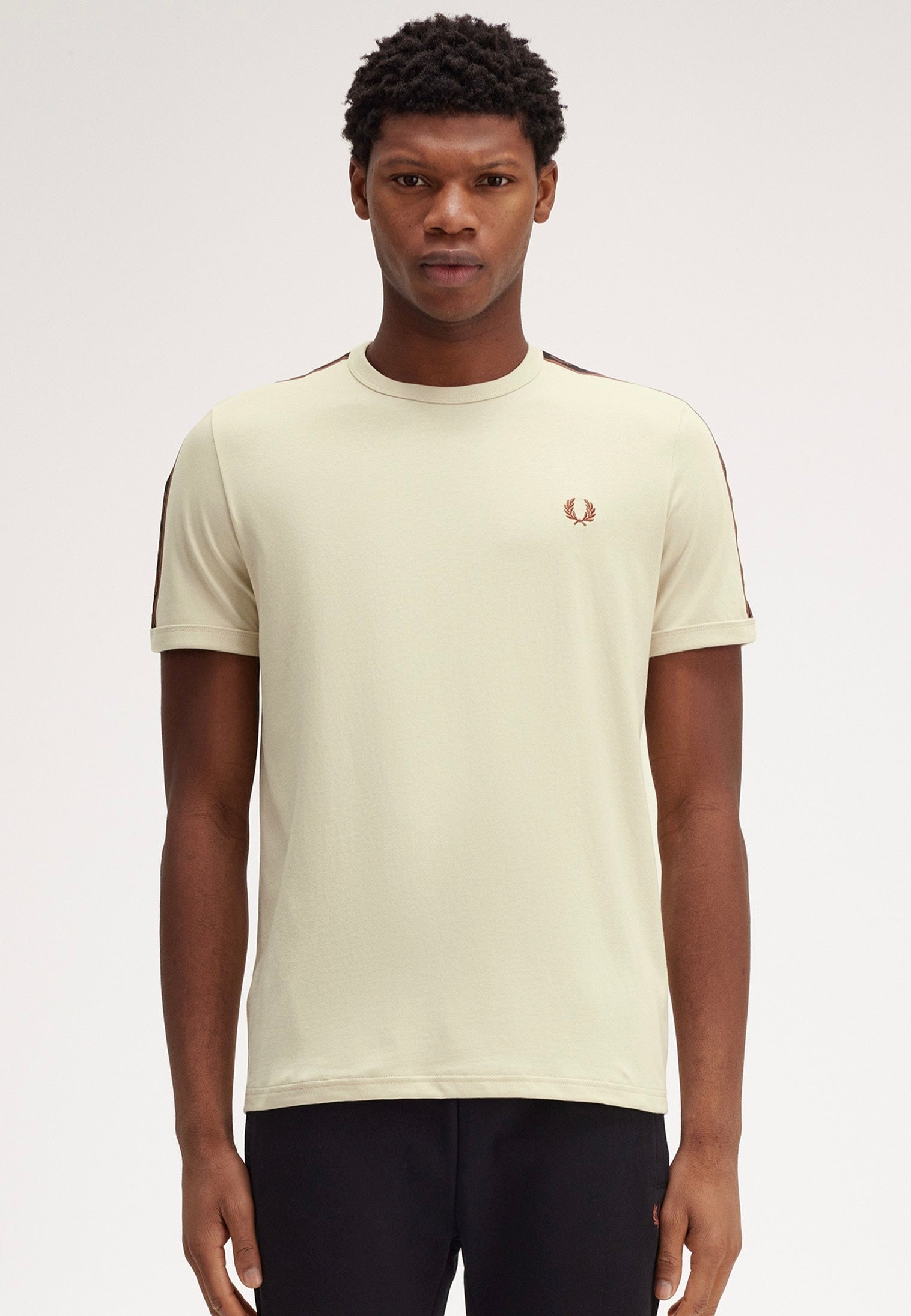 Fred Perry - Contrast Tape Ringer Oatmeal/Whisky Brown - T-Shirt | Men-Image