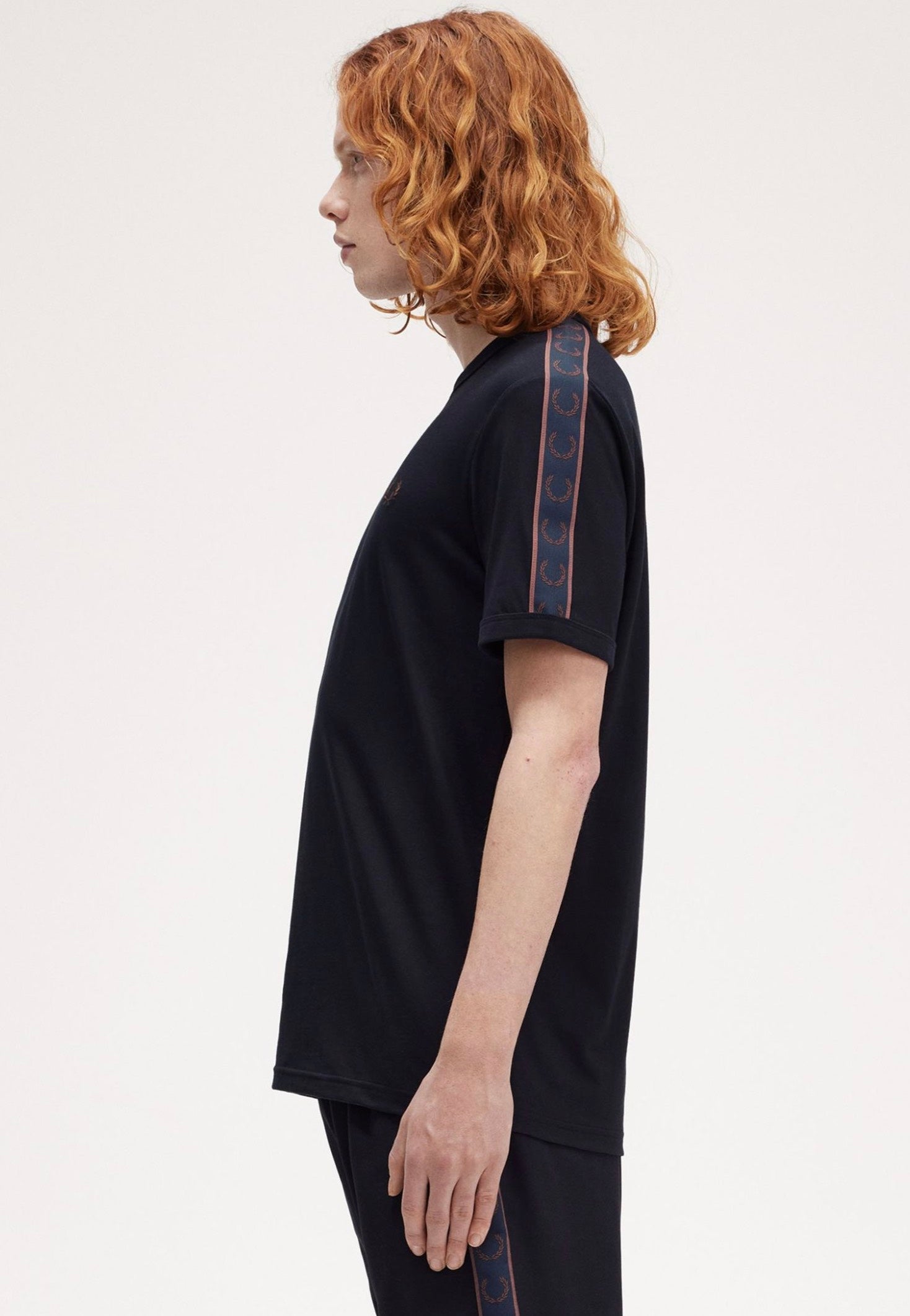 Fred Perry - Contrast Tape Ringer Navy/Crrgroabric - T-Shirt | Men-Image