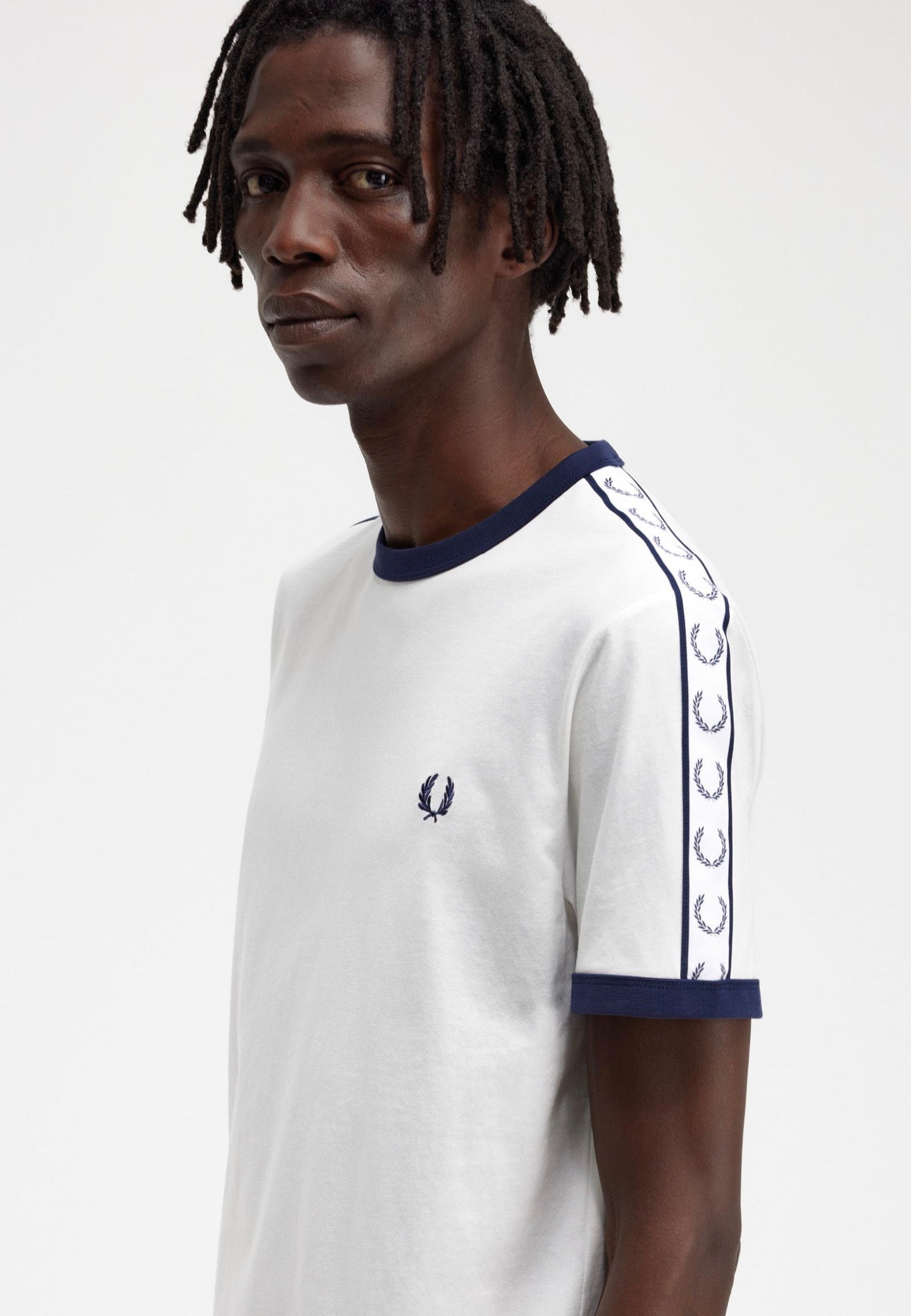 Fred Perry - Taped Ringer Snow White - T-Shirt | Men-Image