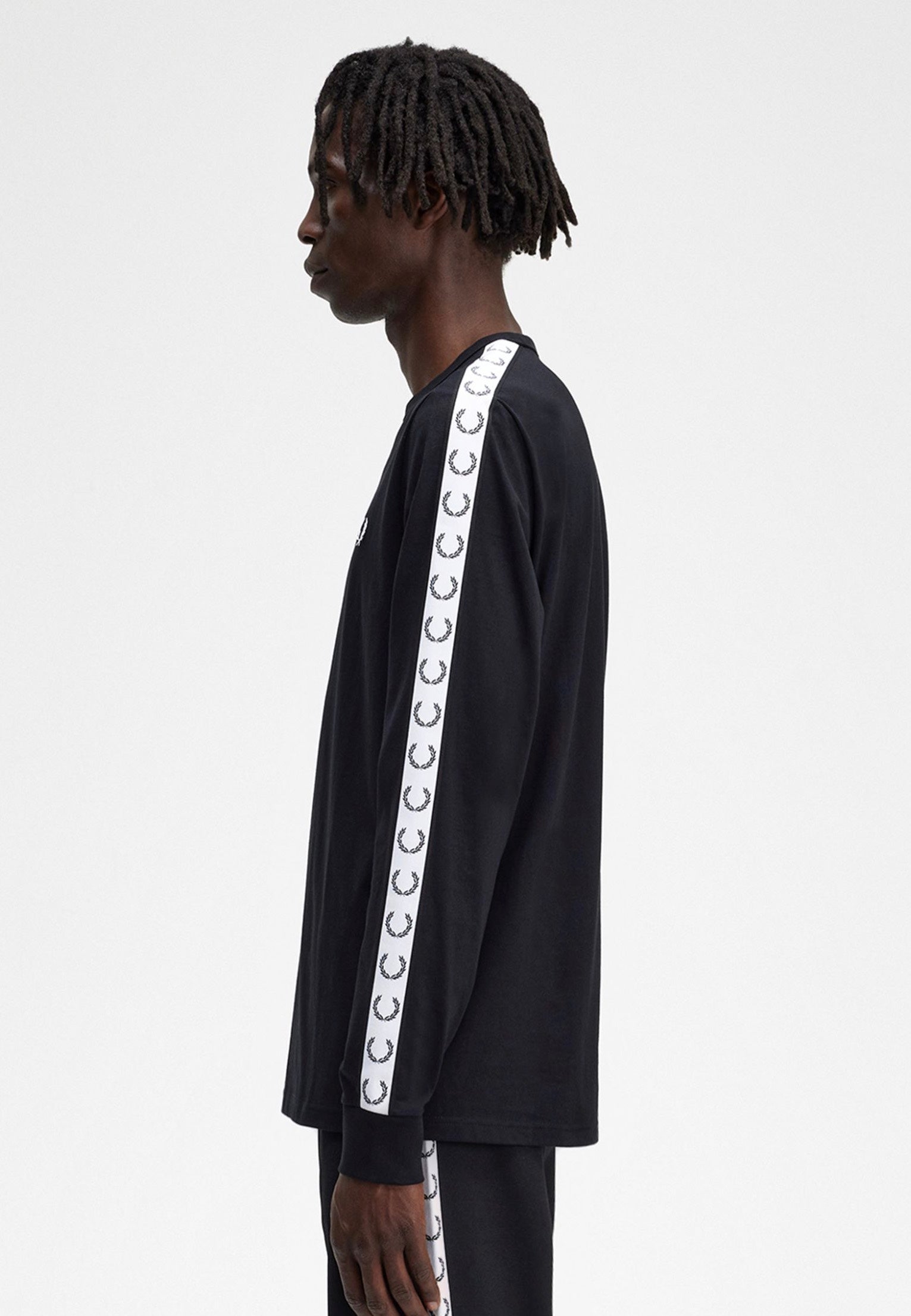 Fred Perry - Taped Black - Longsleeve | Men-Image