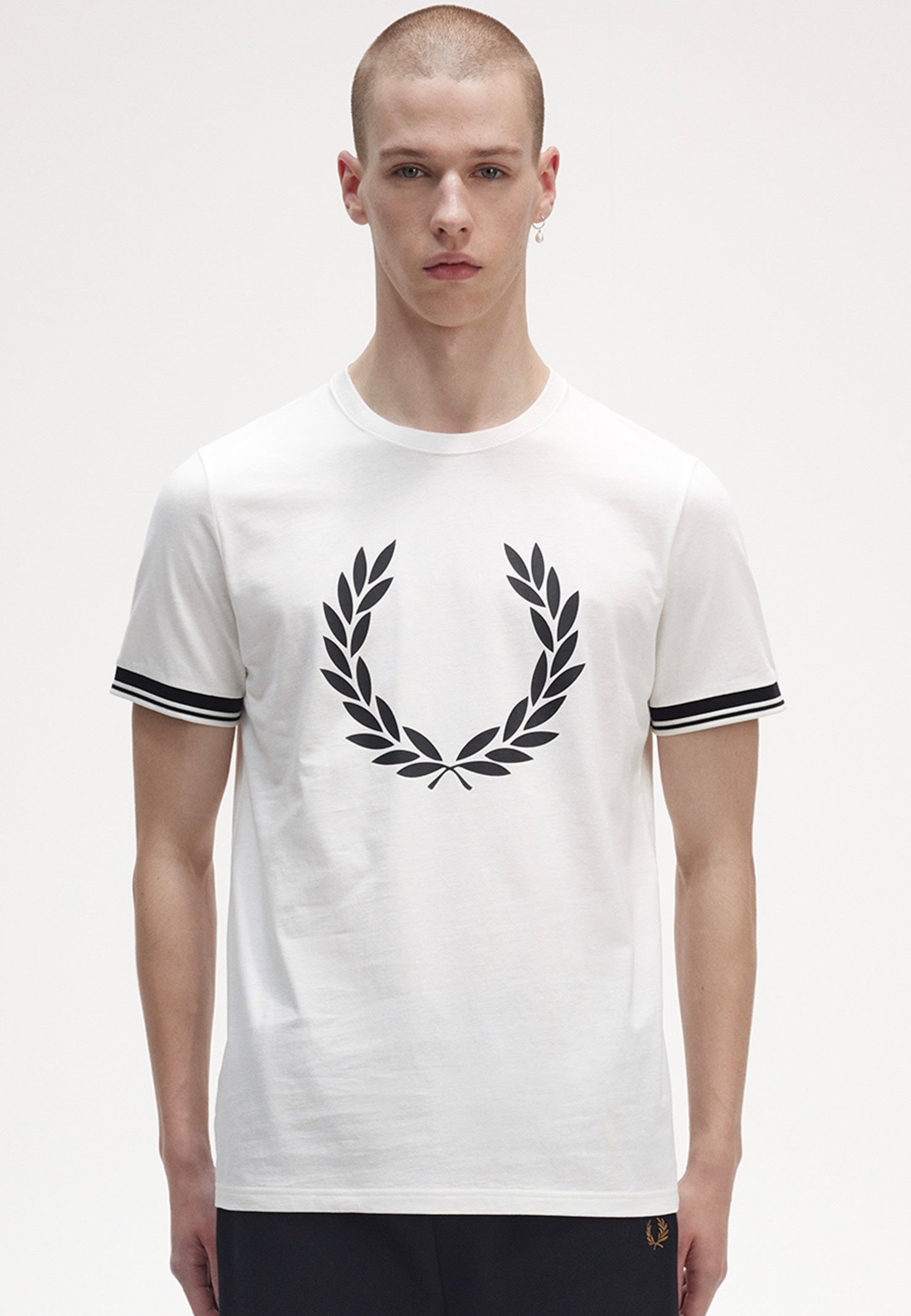 Fred Perry - Printed Laurel Wreath Snow White - T-Shirt | Men-Image