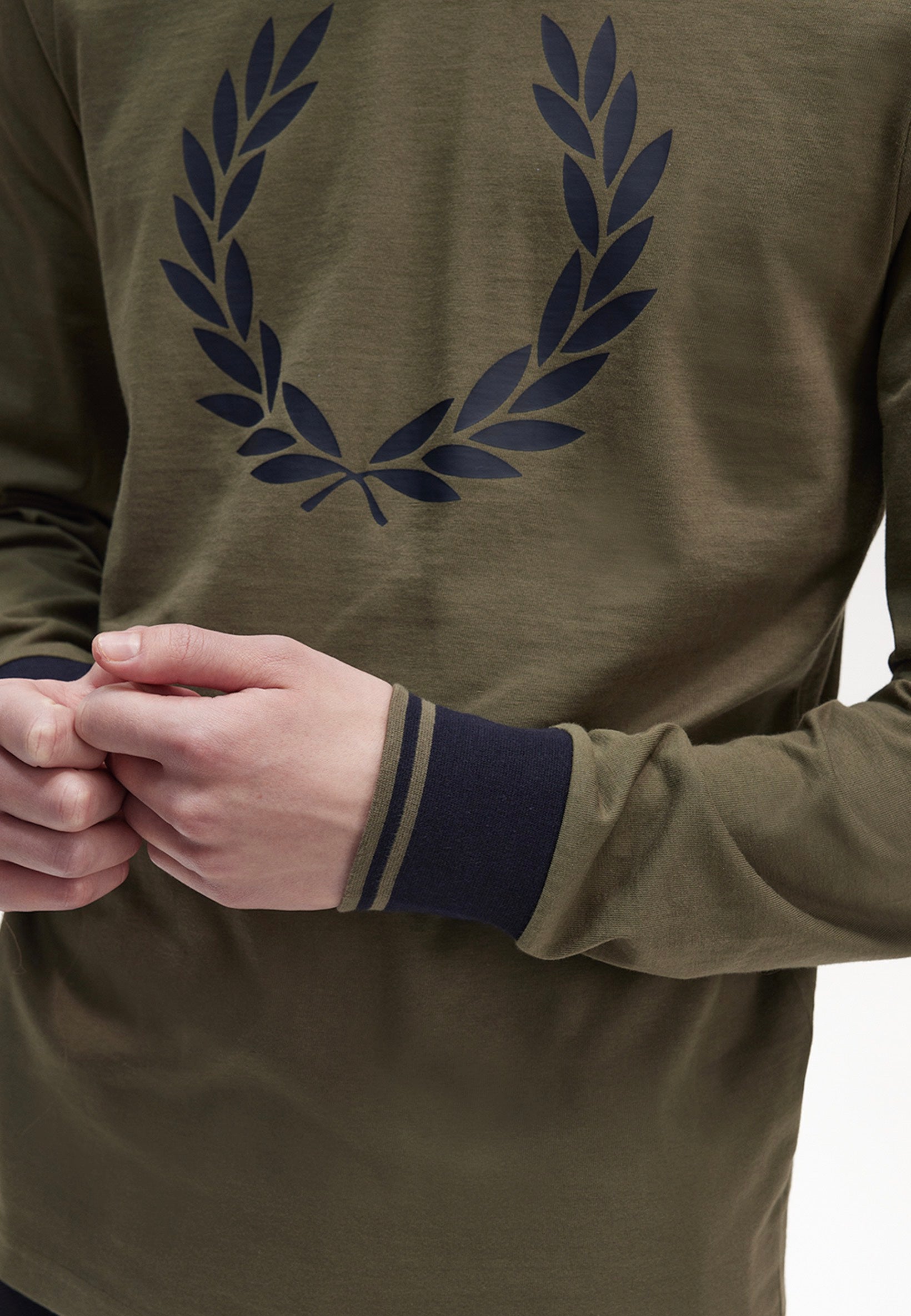 Fred Perry - Contrast Cuff Laurel Uniform Green - Longsleeve | Men-Image