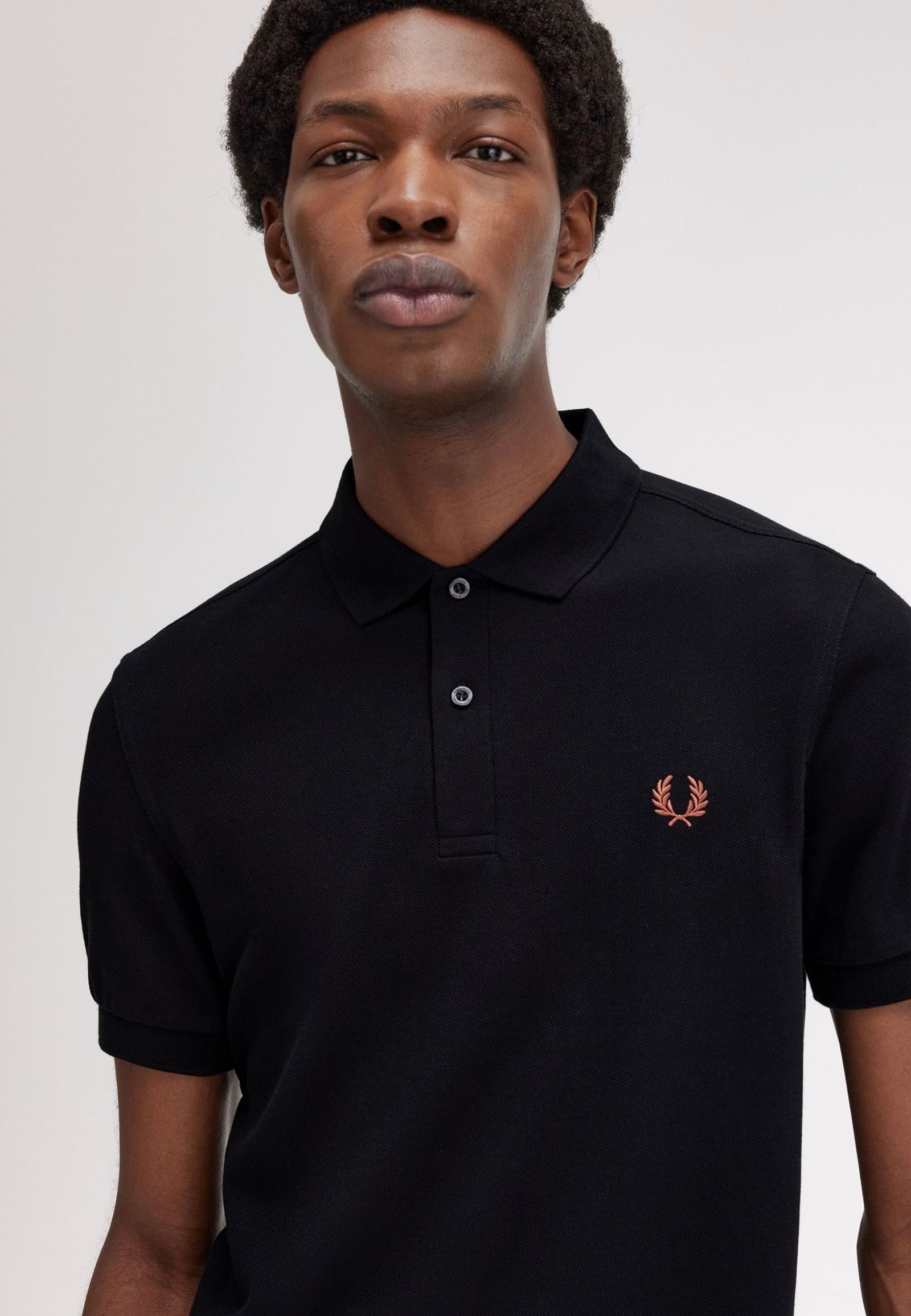 Fred Perry - Plain Black/Whisky Brown - Polo | Men-Image