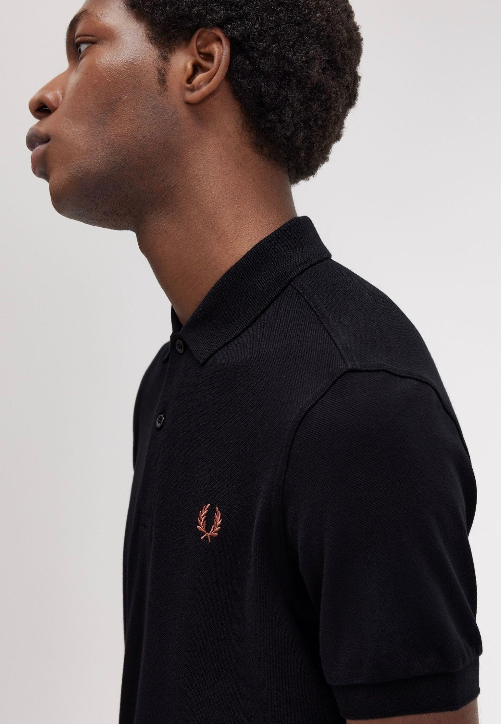 Fred Perry - Plain Black/Whisky Brown - Polo | Men-Image