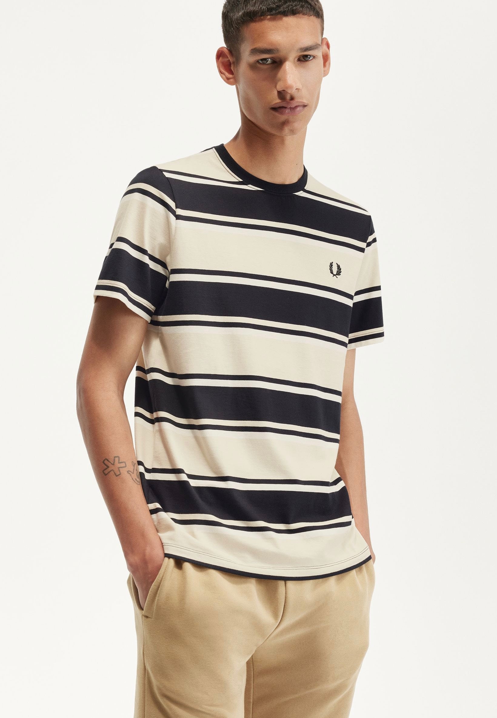 Fred Perry - Bold Stripe Oatmeal/Ecru/Black - T-Shirt | Men-Image