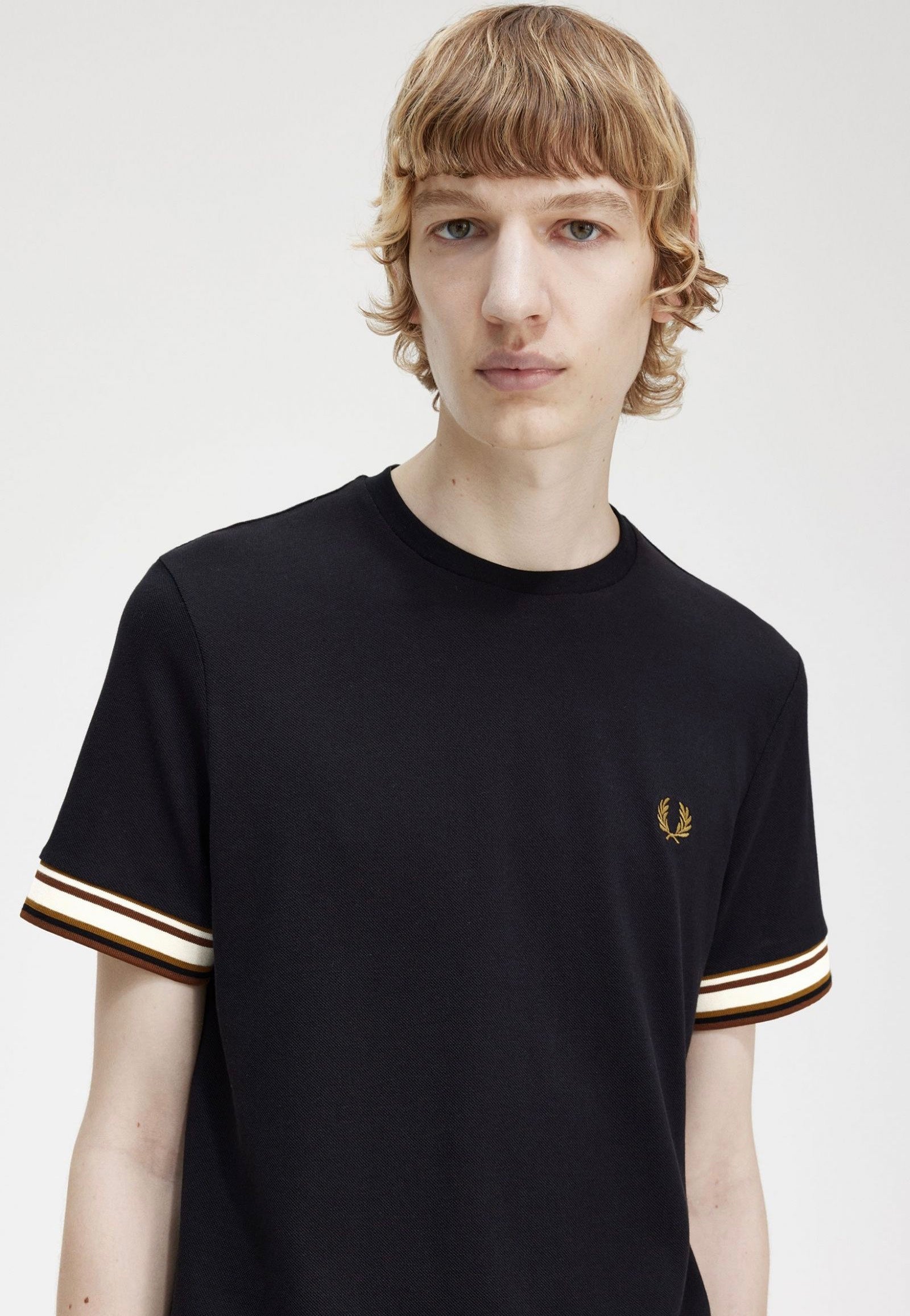 Fred Perry - Bold Tipped Pique Black - T-Shirt | Men-Image