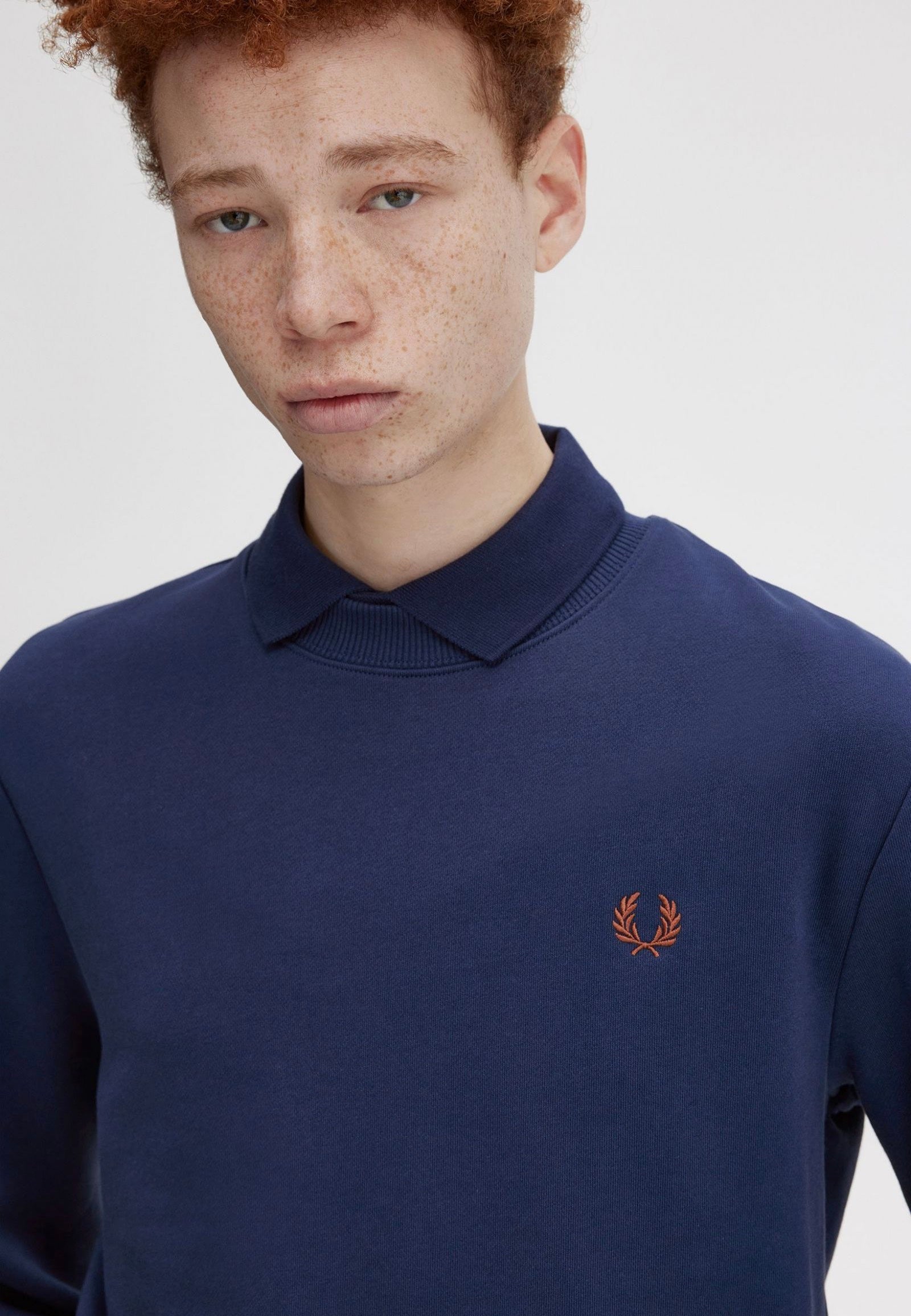 Fred Perry - Crew Neck French Navy/Whisk - Sweater | Men-Image