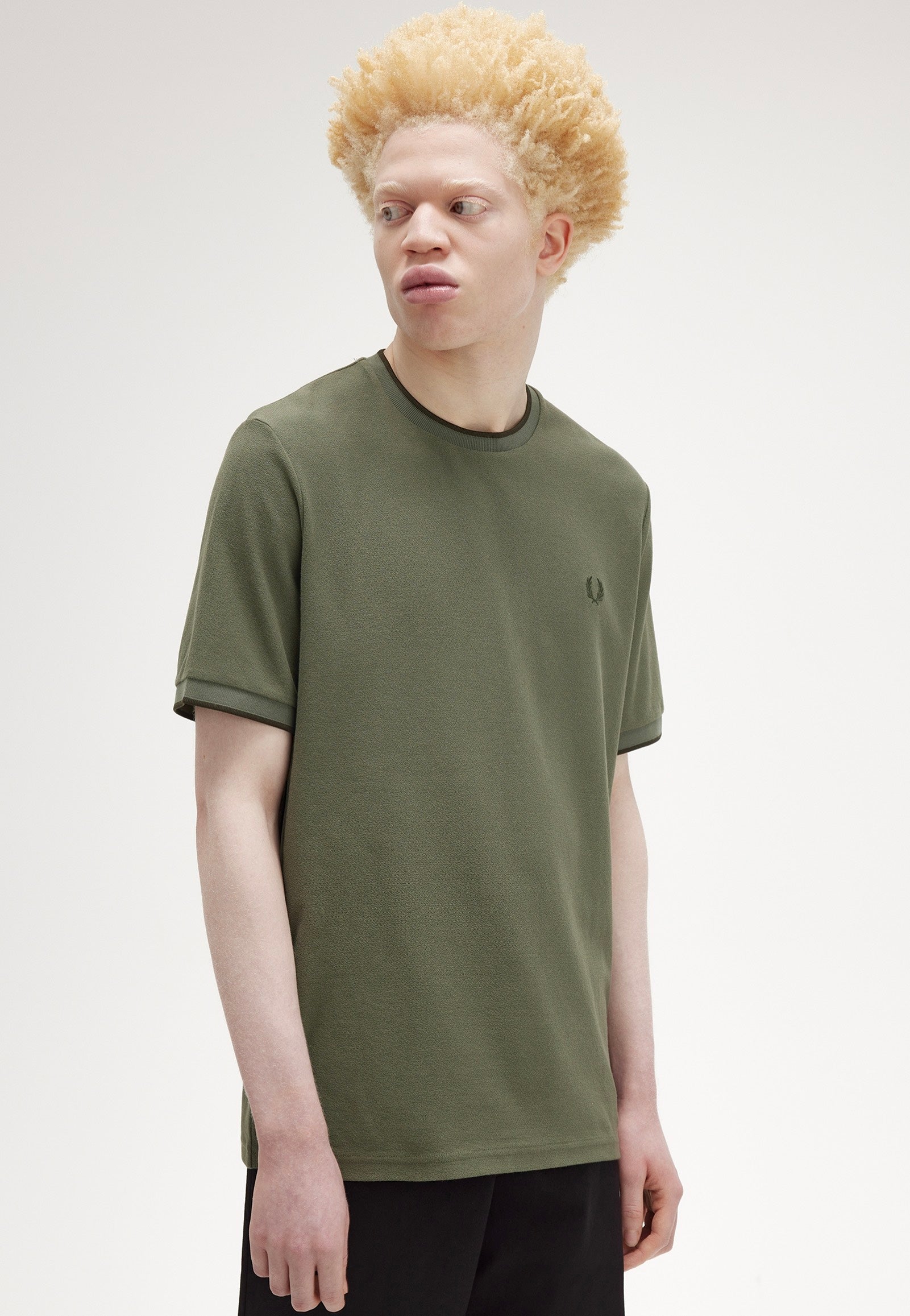 Fred Perry - Crepe Pique Laurel Wreath Green - T-Shirt | Men-Image