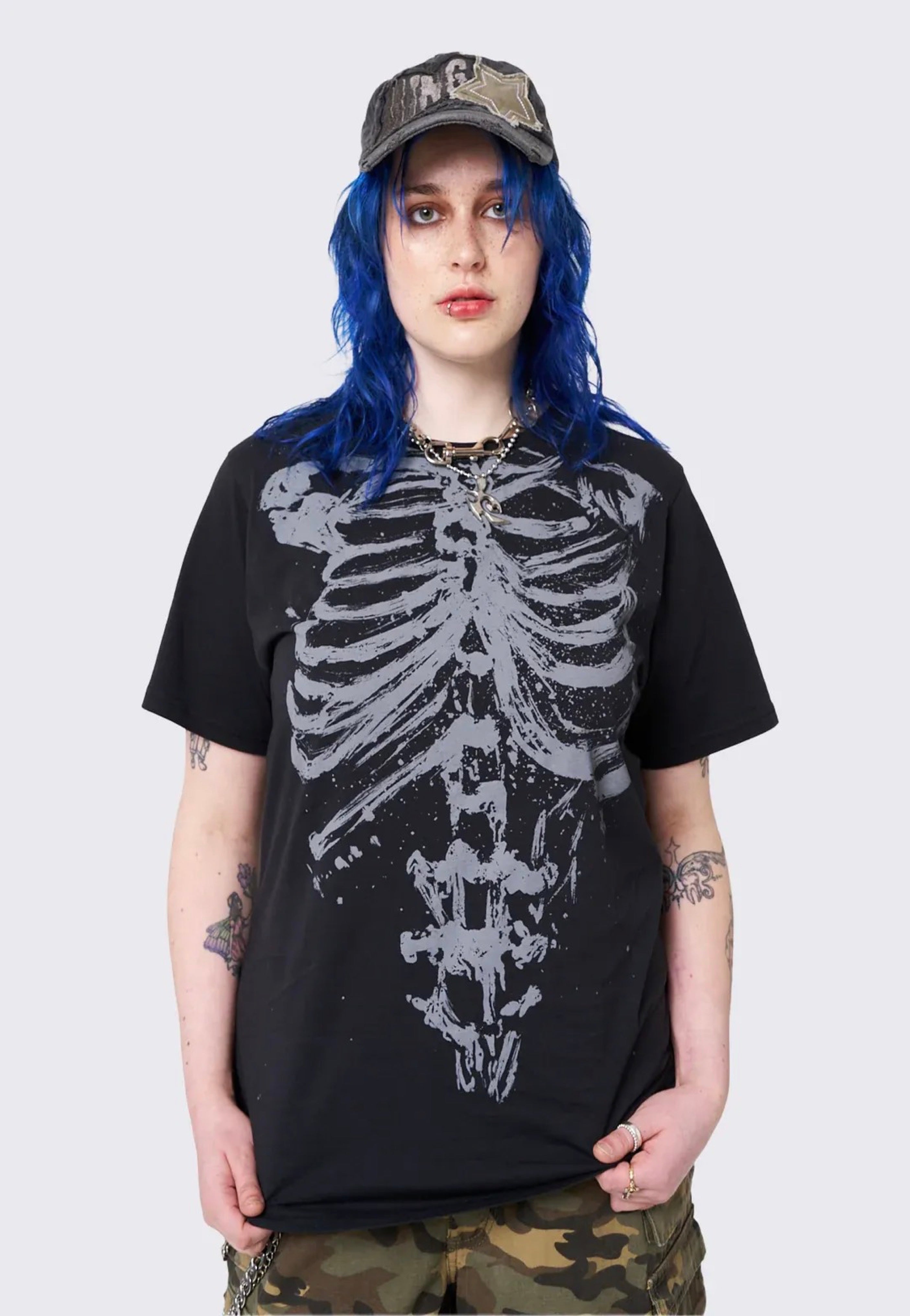 Minga London - Shadowed Bones Black Graphic - T-Shirt | Women-Image