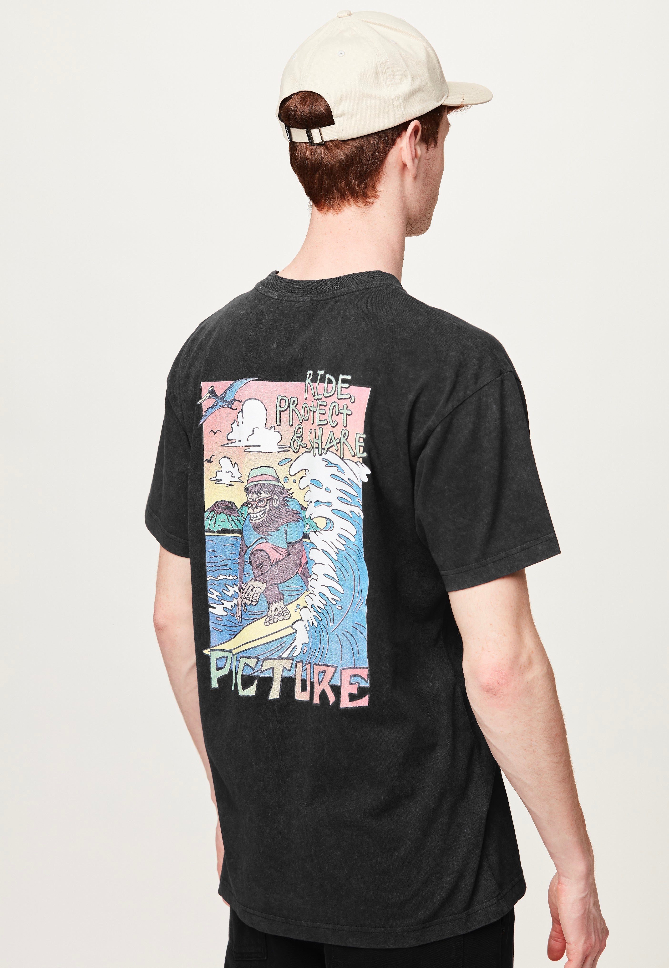 Picture - Tsunami Black Washed - T-Shirt | Men-Image