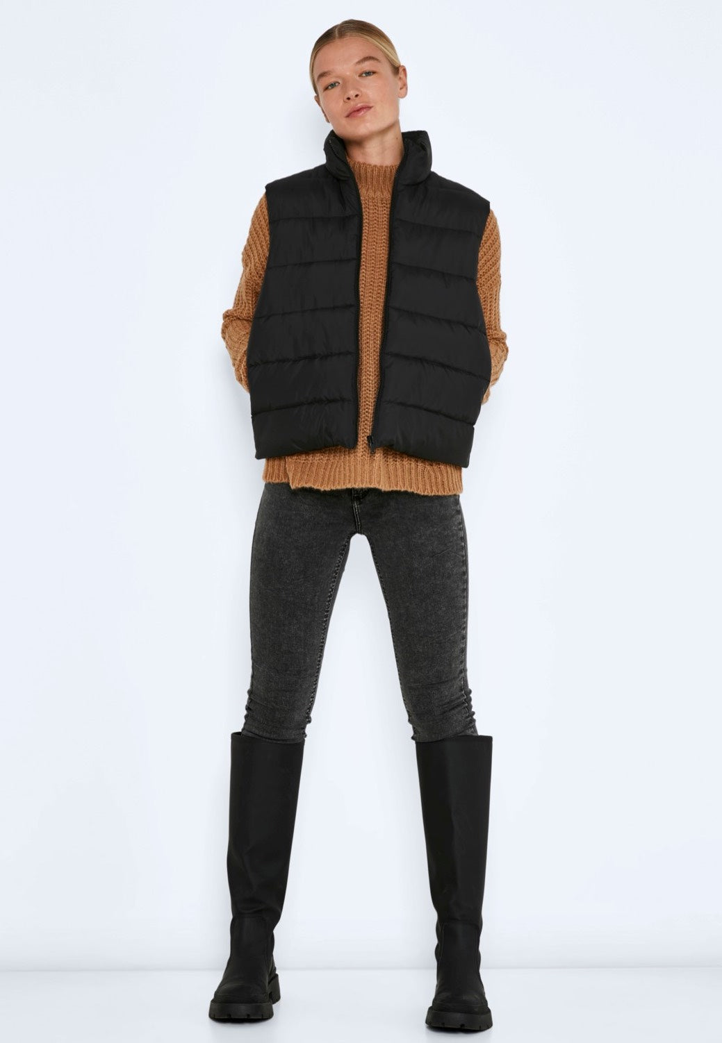 Noisy May - Marcus Black - Vest | Women-Image