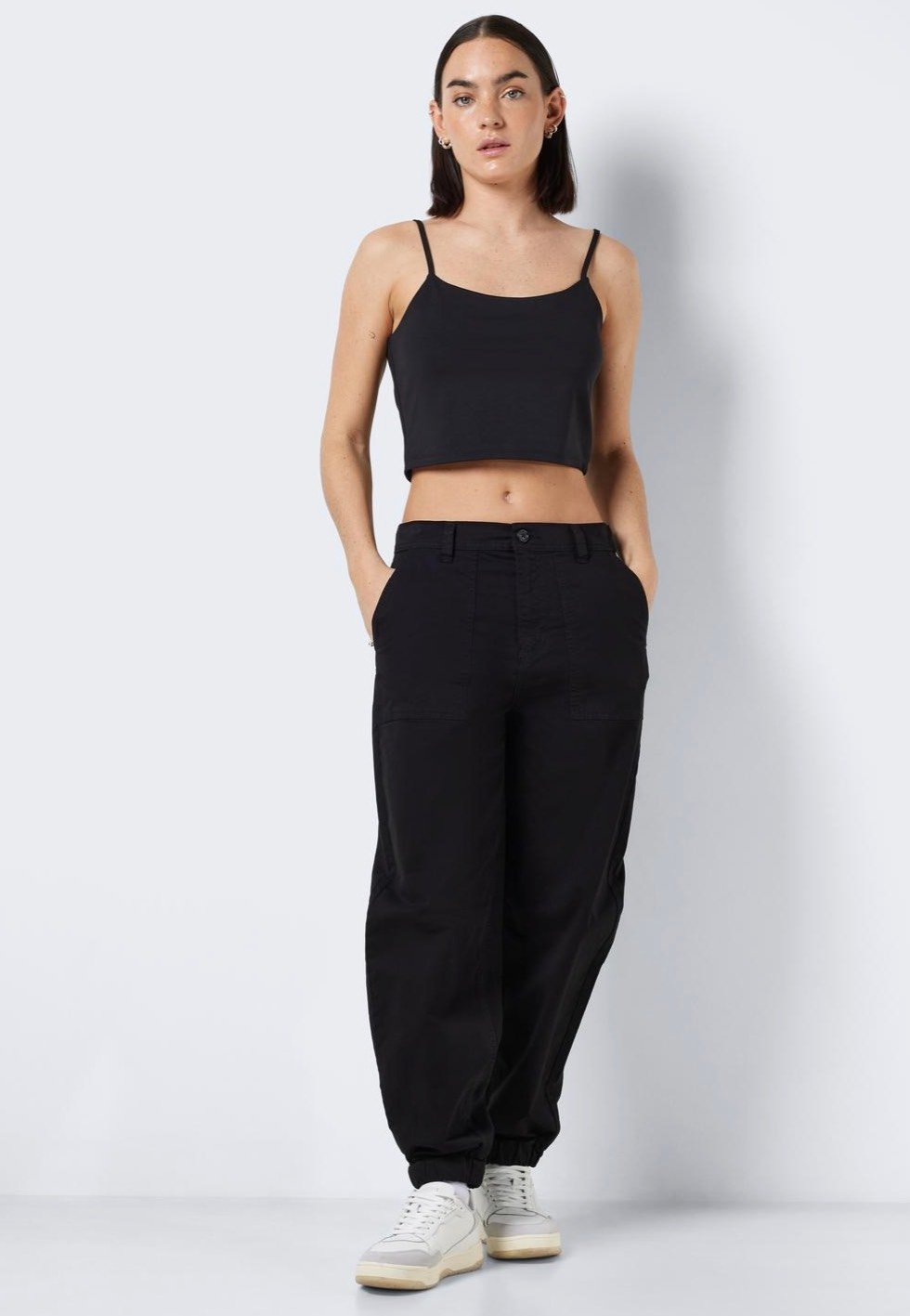 Noisy May - Teresa Cropped Black - Top | Women-Image