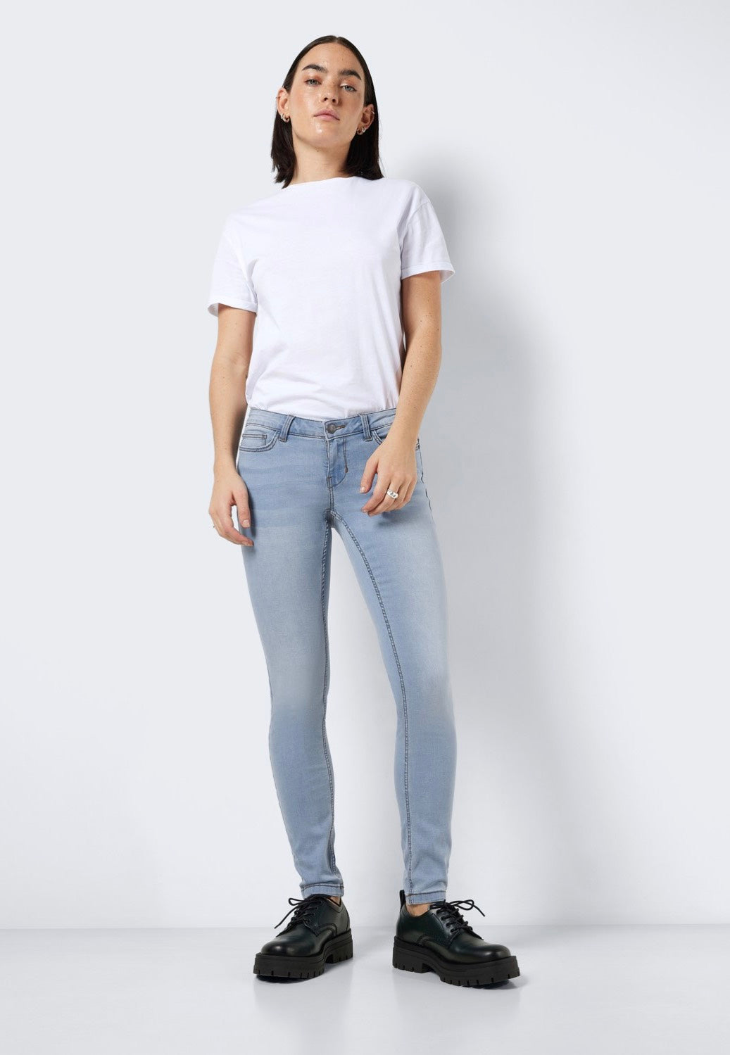 Noisy May - Allie Low Waist Skinny Light Blue Denim - Jeans | Women-Image