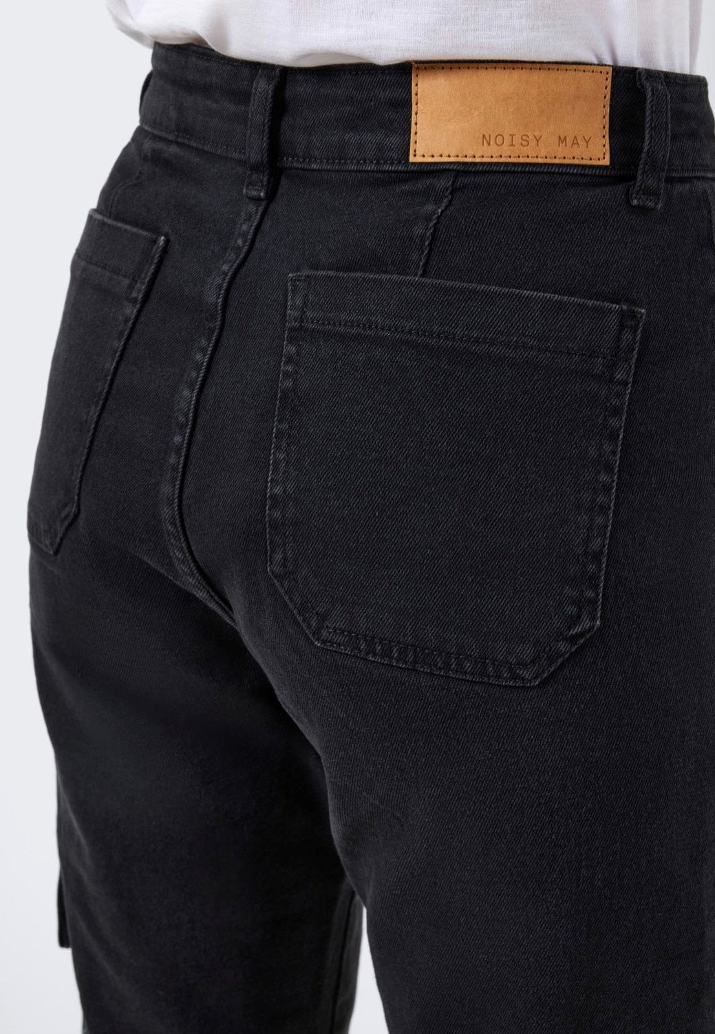 Noisy May - Moni Utility Cargo Ank Black - Jeans | Women-Image