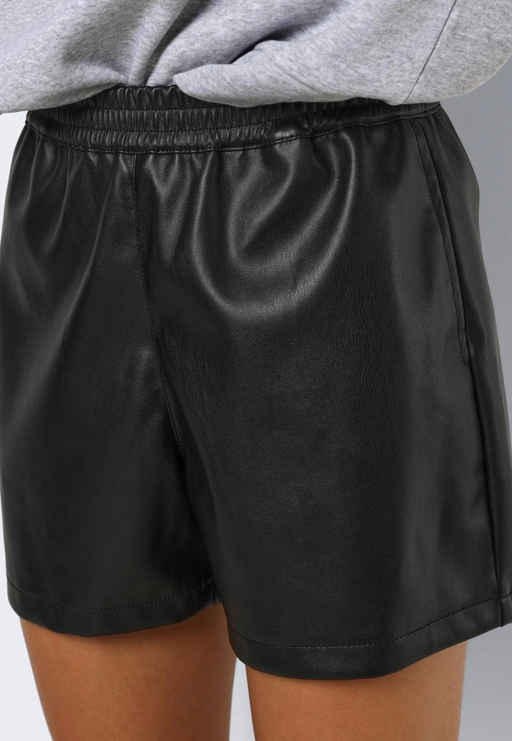 Noisy May - Andy Pu Black - Shorts | Women-Image