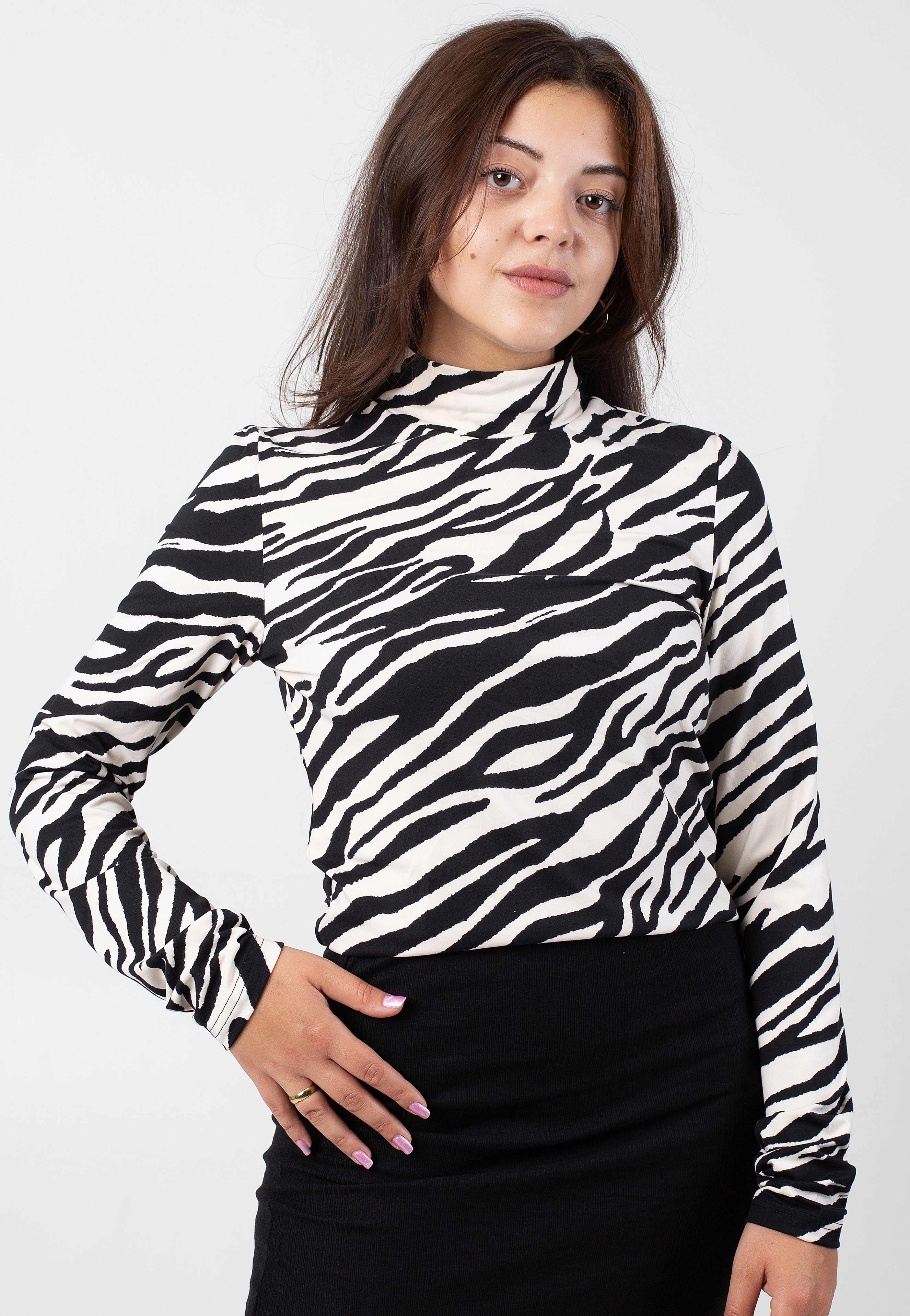 Noisy May - Destiny Turtleneck Black Zebra - Top | Women-Image