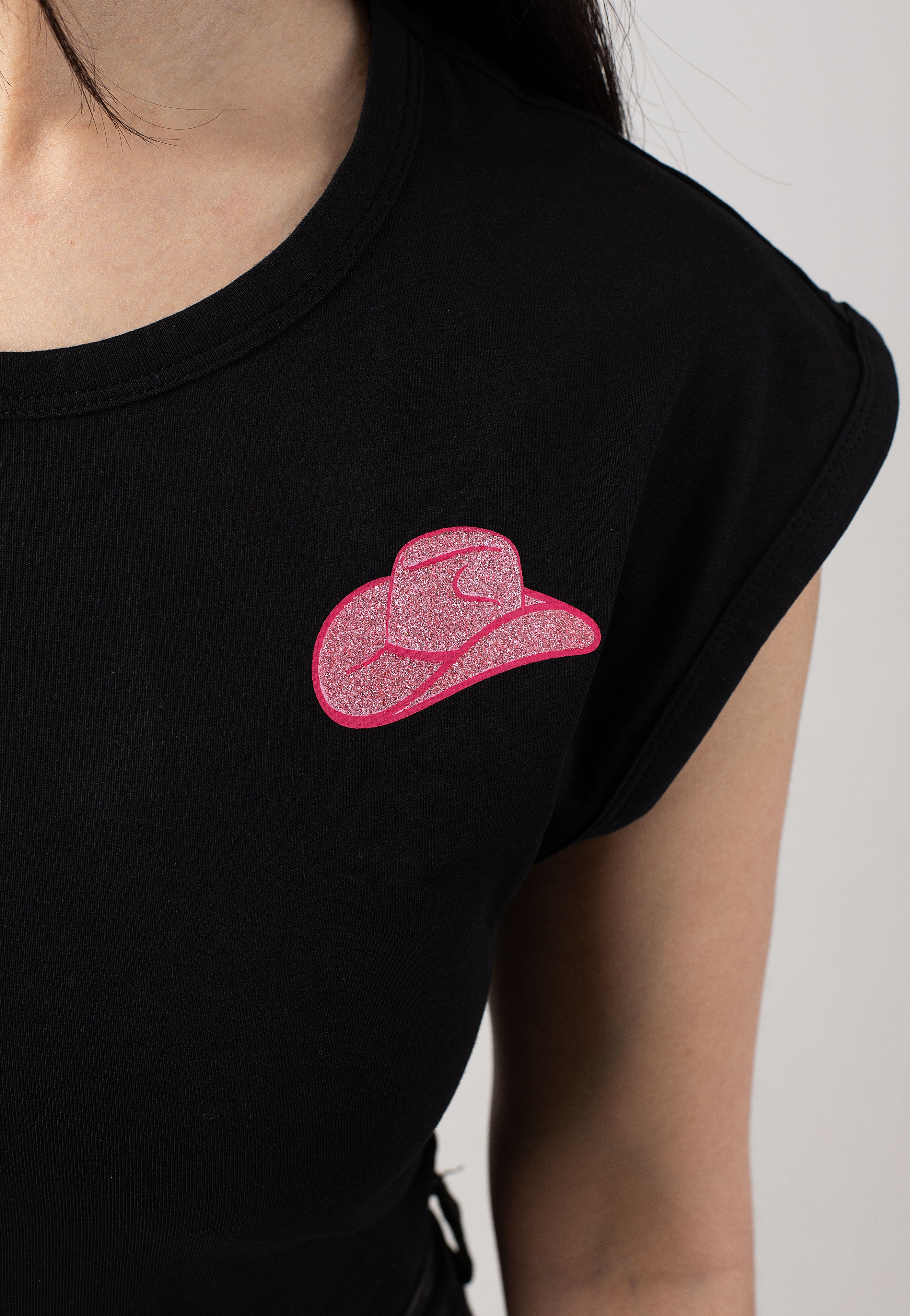 Noisy May - Katinka Black Pink Glitter Hat - T-Shirt | Women-Image