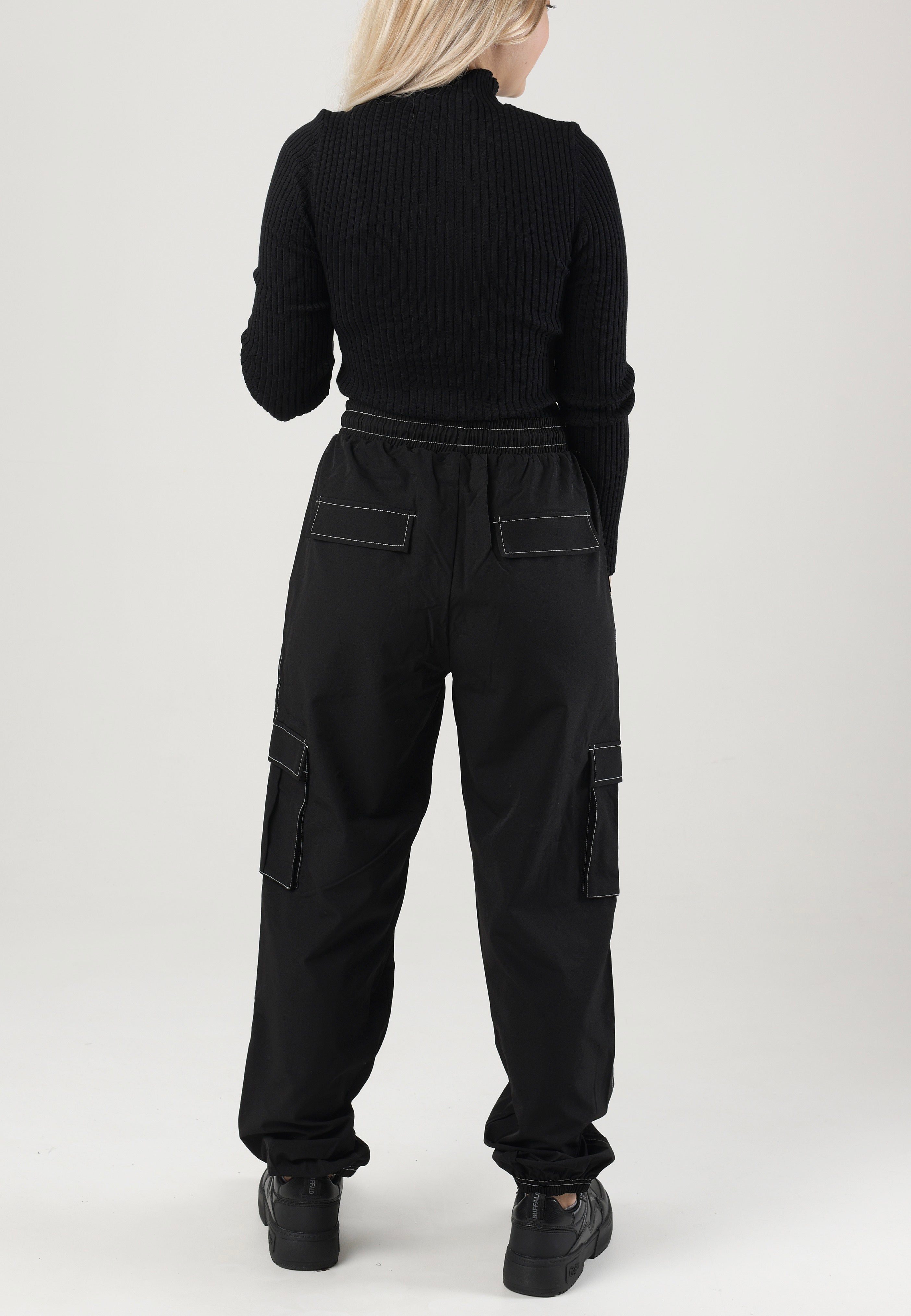 Noisy May - Kirby Zipper Cargo Black Zipper - Pants | Women-Image