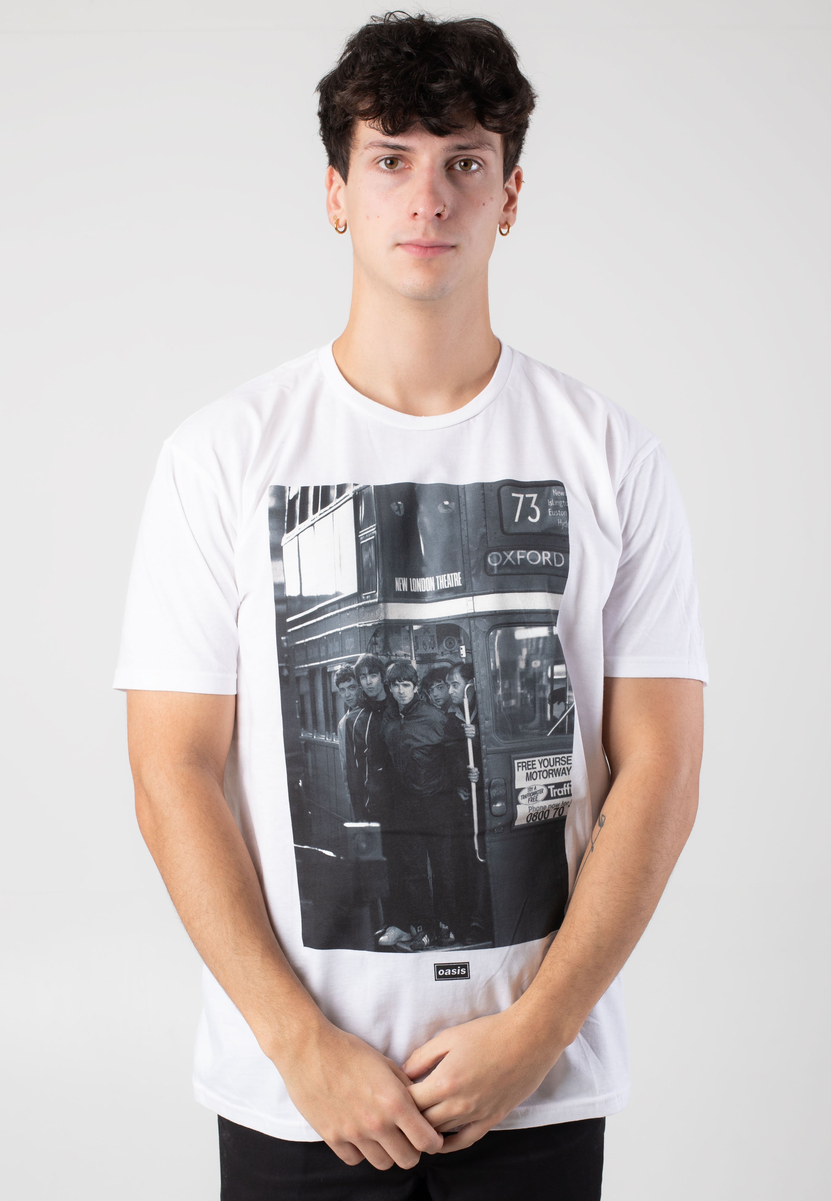 Oasis - London Bus Photo White - T-Shirt | Men-Image