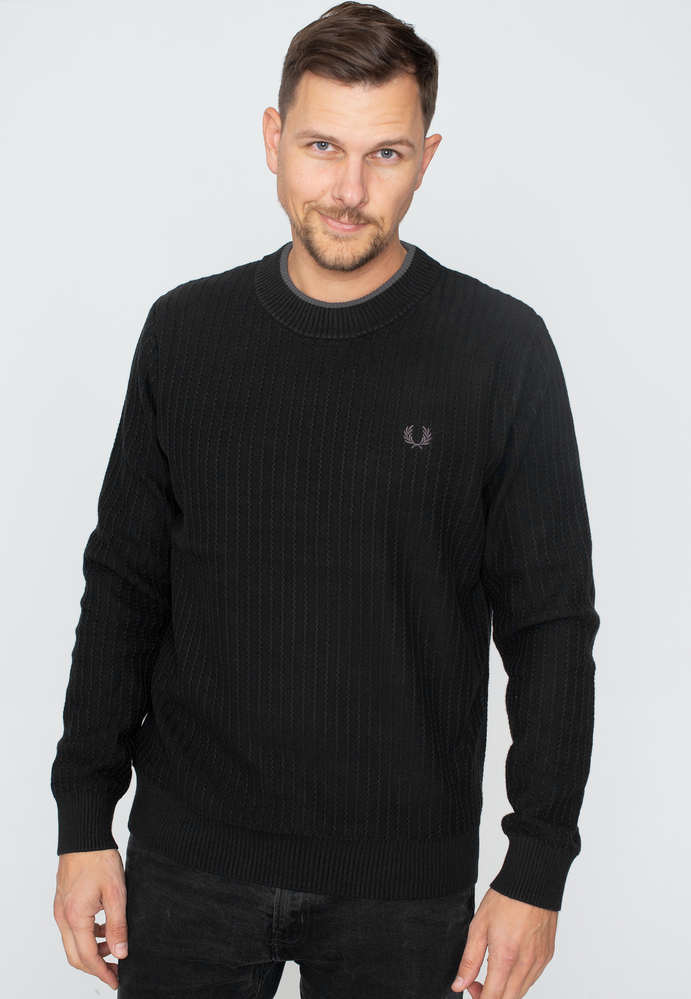 Fred Perry - Textured Crew Neck Jumper Black - Pullover | Men-Image