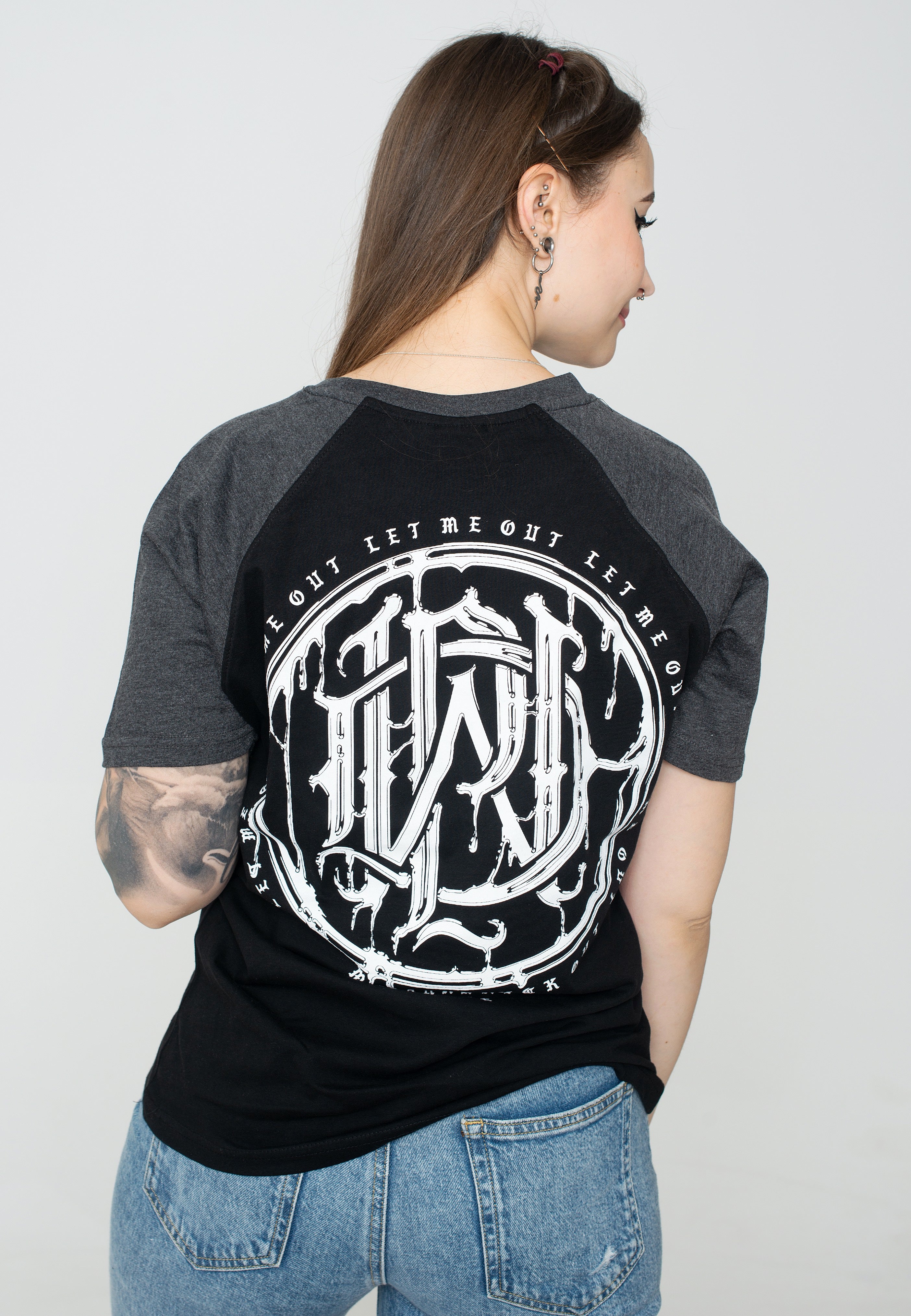 Parkway Drive - Glitch Logo Charcoal/Black Raglan - T-Shirt | Women-Image