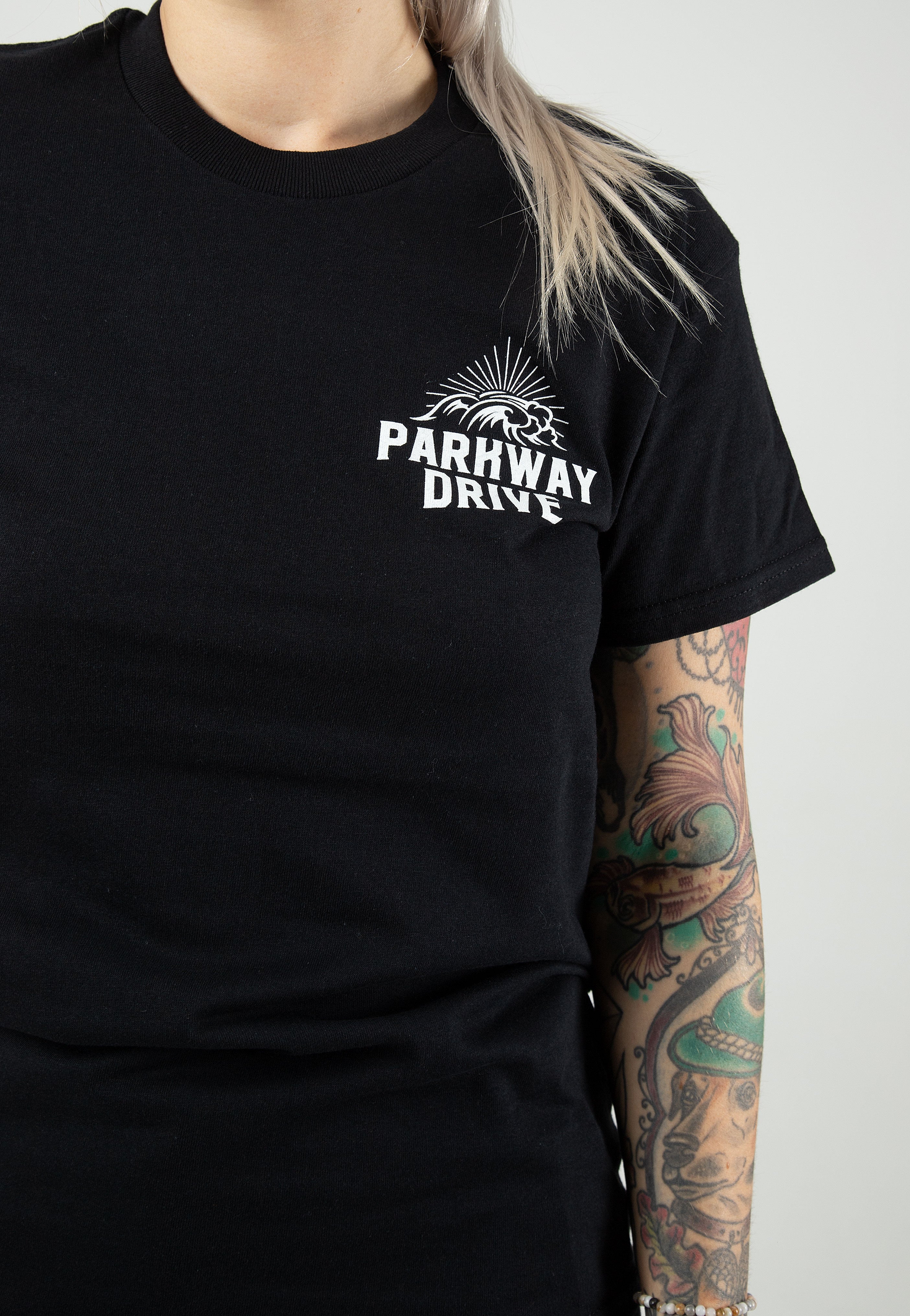 Parkway Drive - Surf Badge - T-Shirt | Women-Image