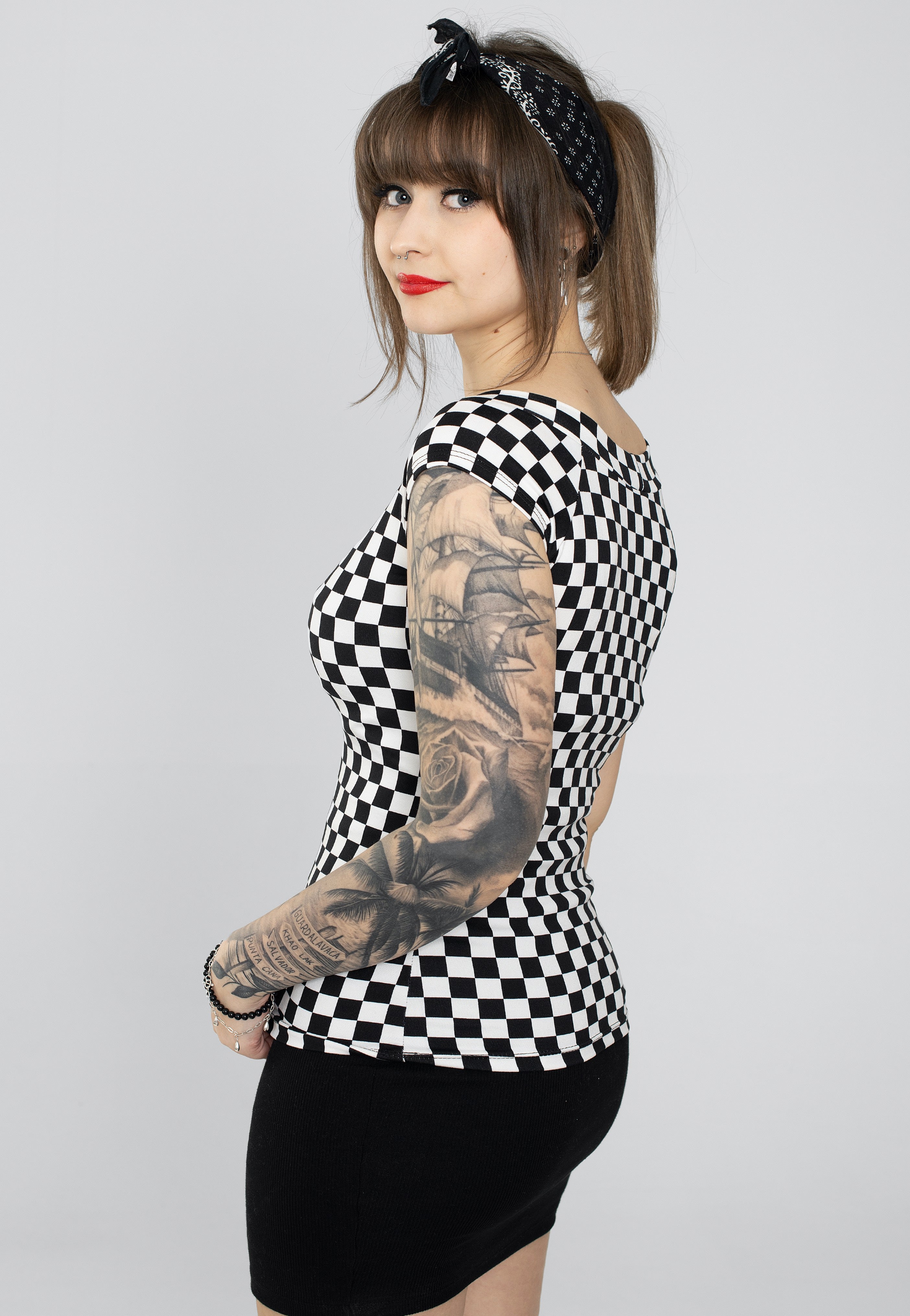 Retrolicious - Boat Neck Black/White Checkers - Top | Women-Image