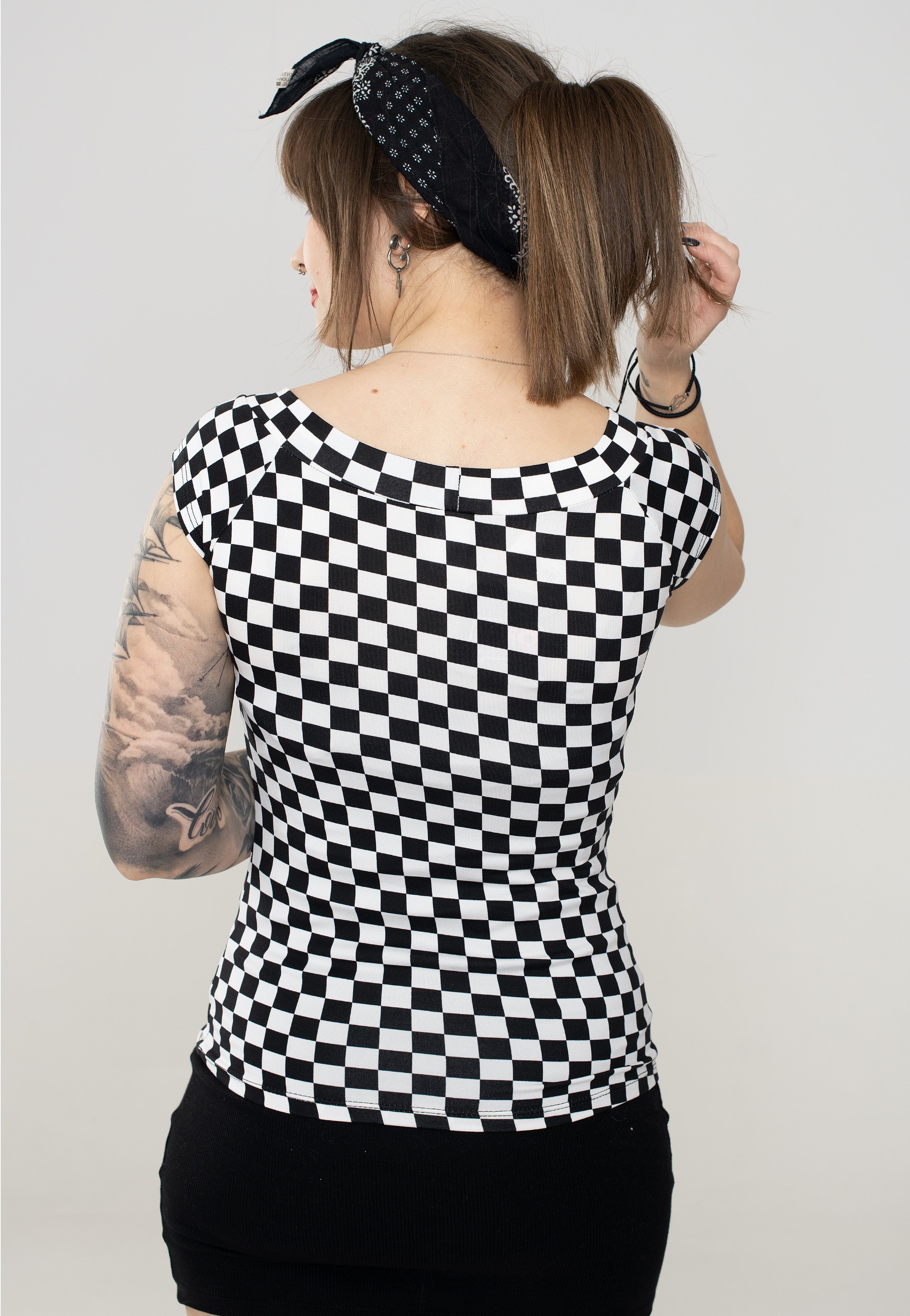 Retrolicious - Boat Neck Black/White Checkers - Top | Women-Image