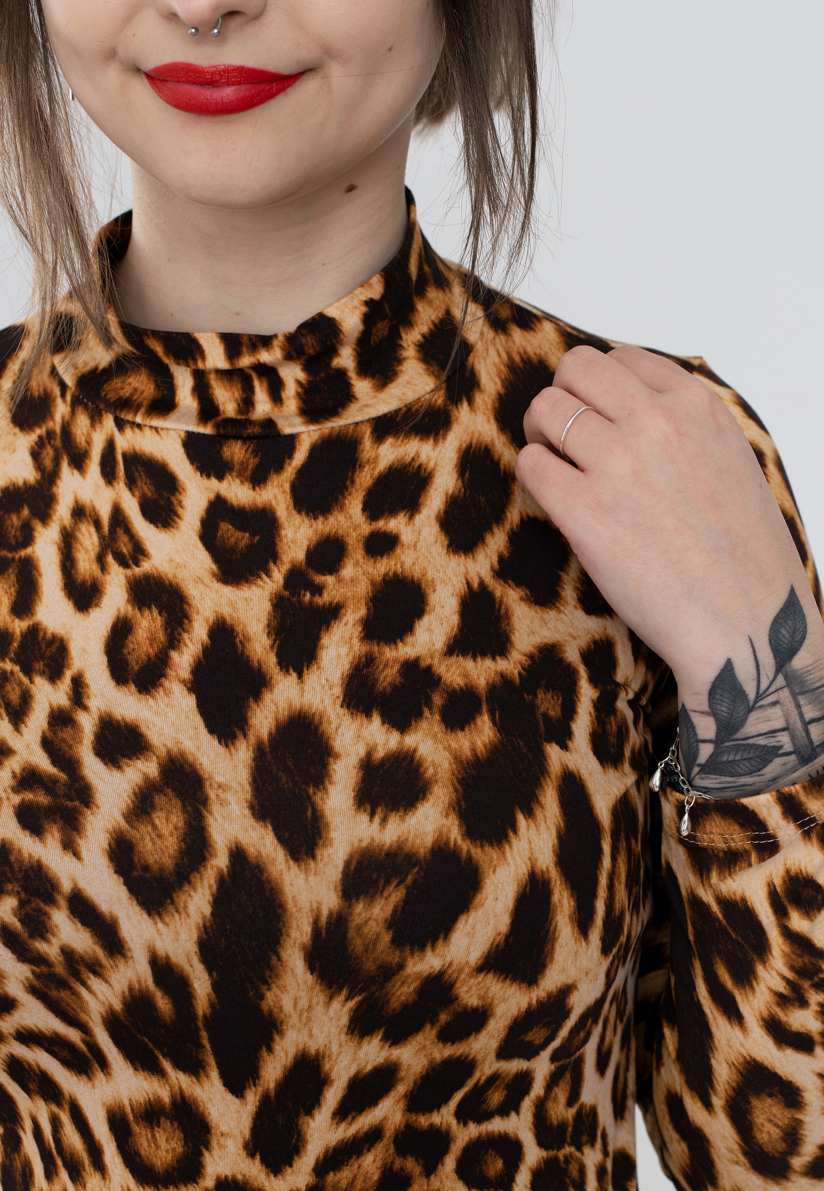 Retrolicious - Mock Neck Leopard - Longsleeve | Women-Image