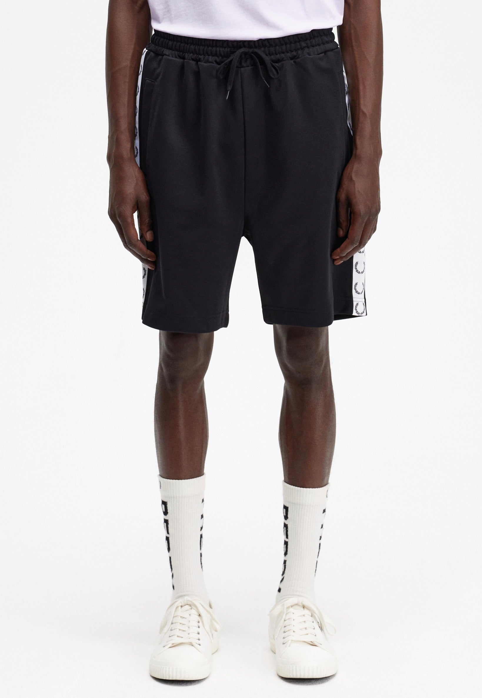 Fred Perry - Taped Tricot Black - Shorts | Men-Image