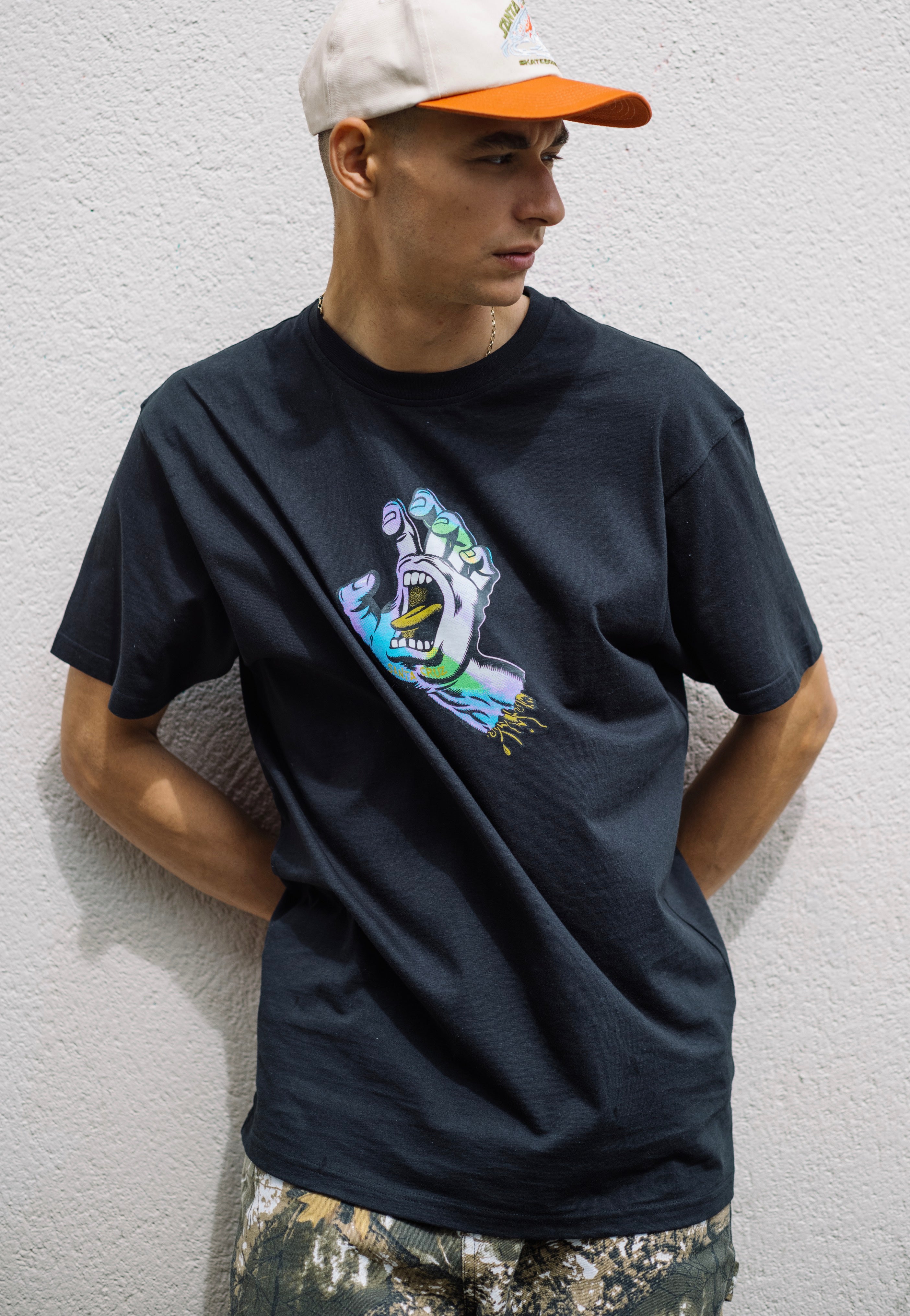 Santa Cruz - Holo Screaming Hand Black - T-Shirt | Men-Image