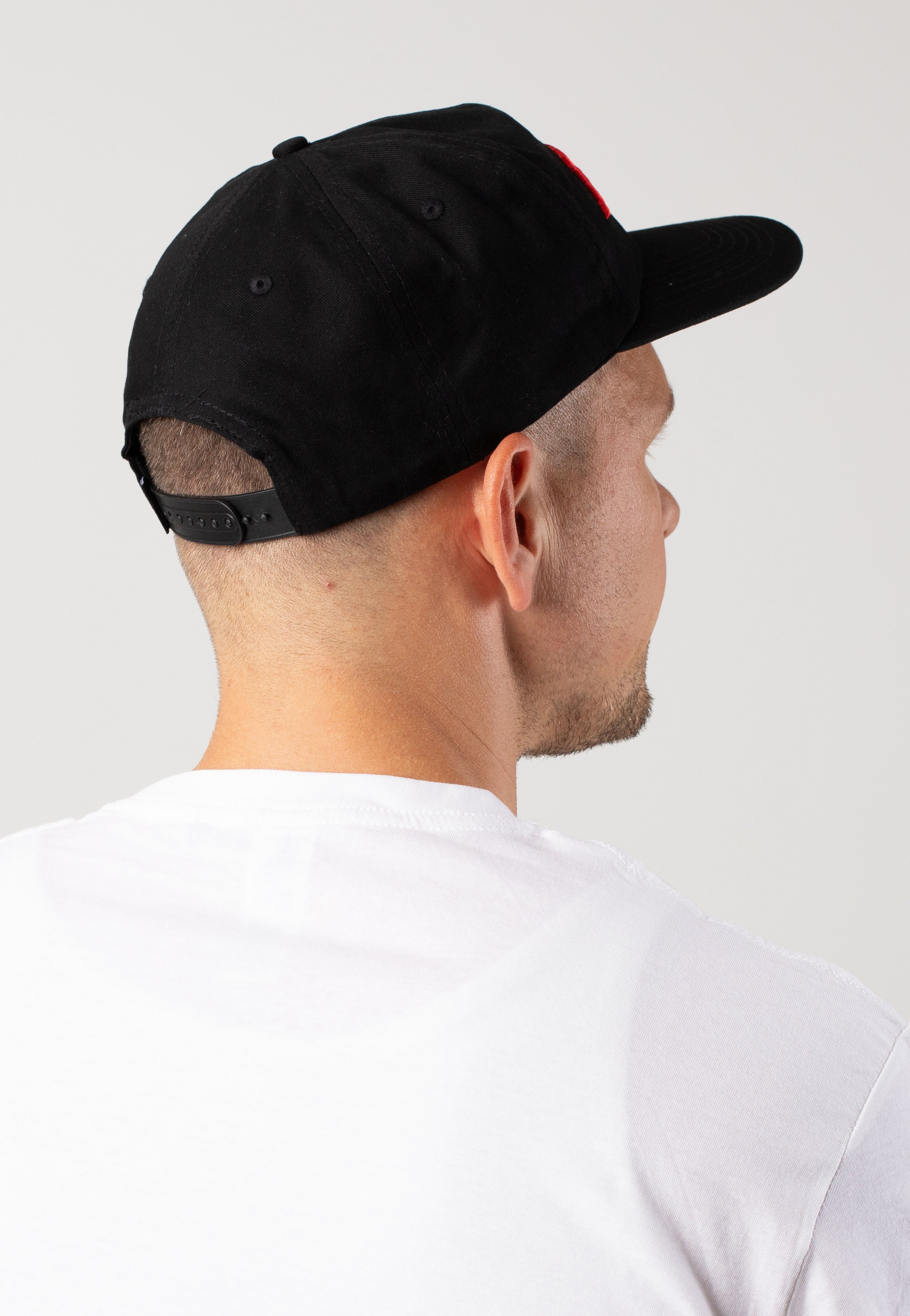 Santa Cruz - Dungeon Strip Black - Cap | Neutral-Image