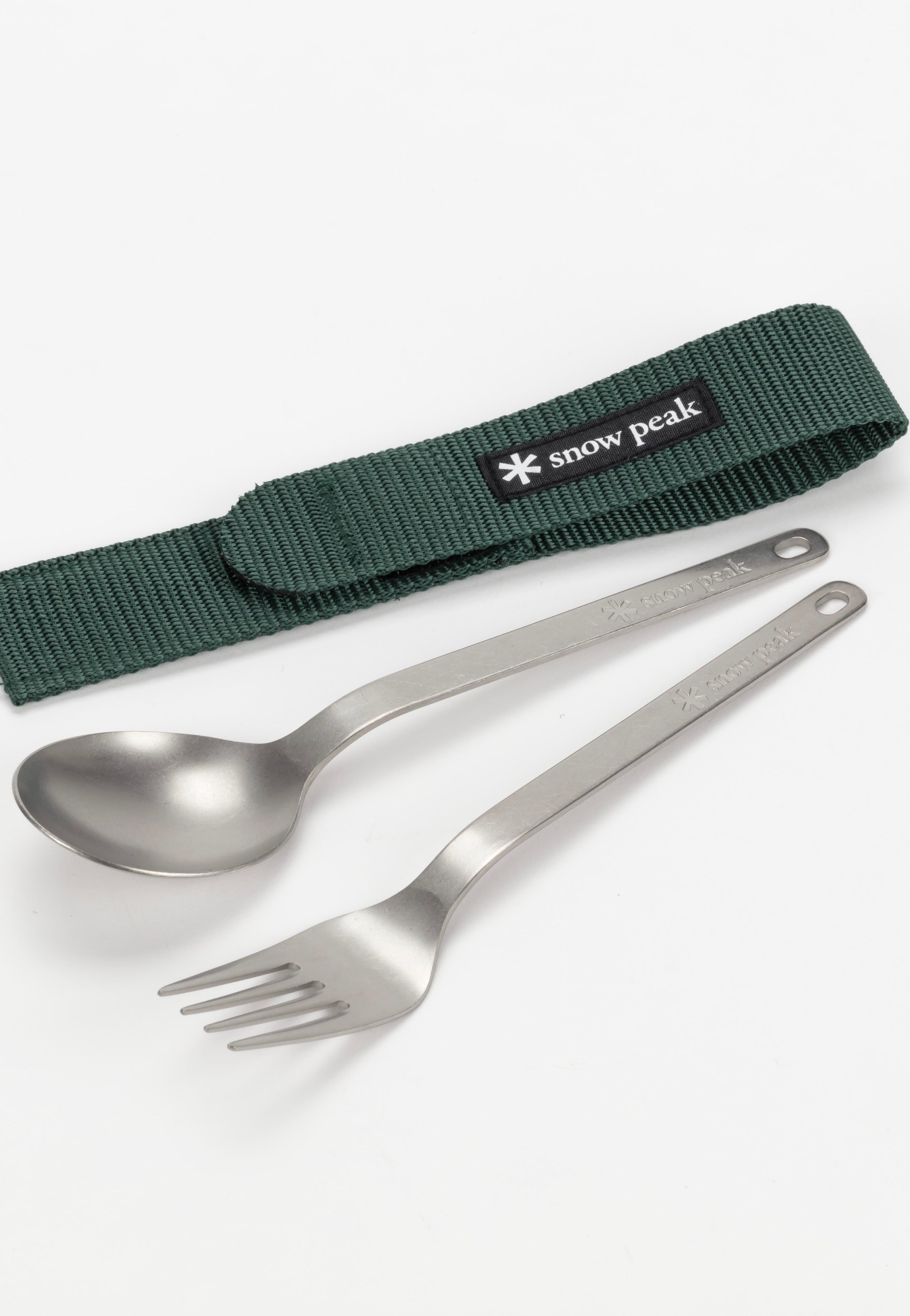 Snow Peak - Titanium Fork & Spoon Darkgreen - Cutlery Set | Neutral-Image