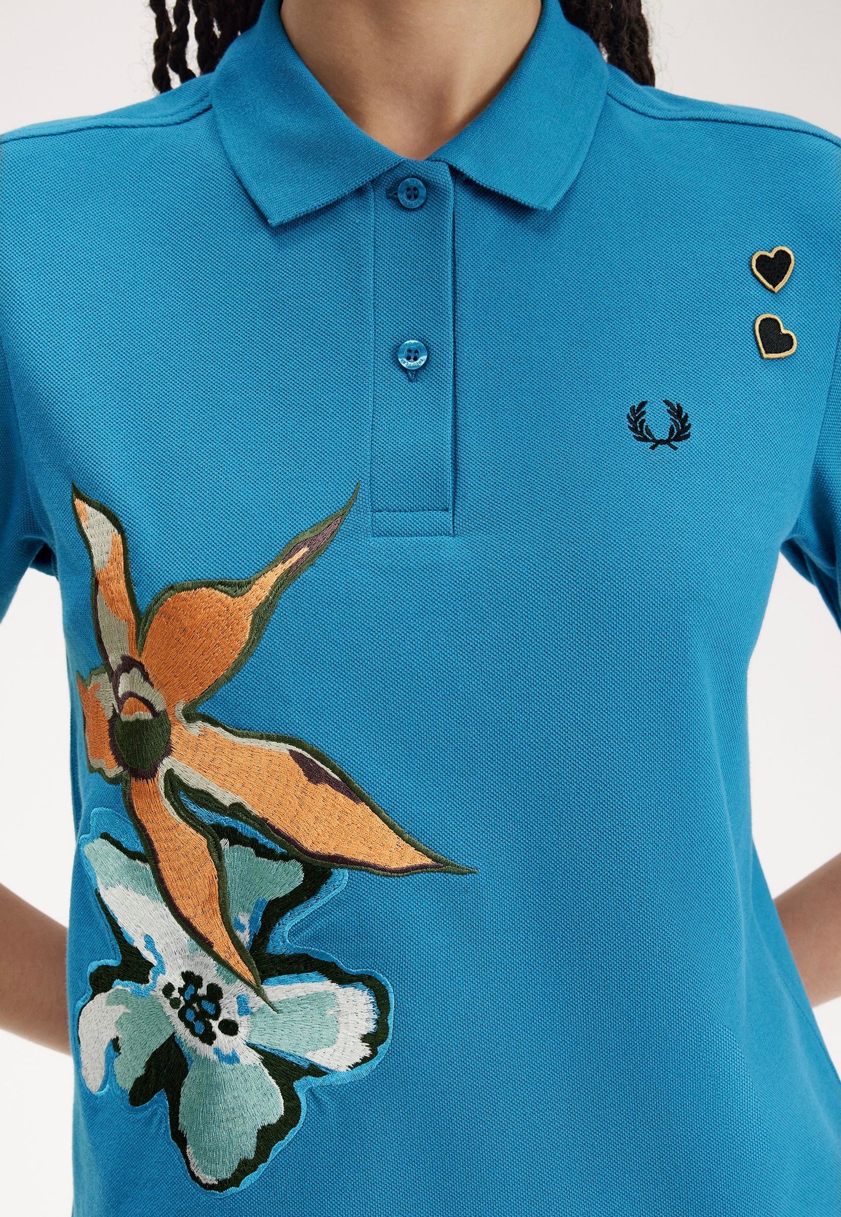 Fred Perry x Amy Winehouse - Embroidered Runaway Bay Ocean - Polo | Women-Image