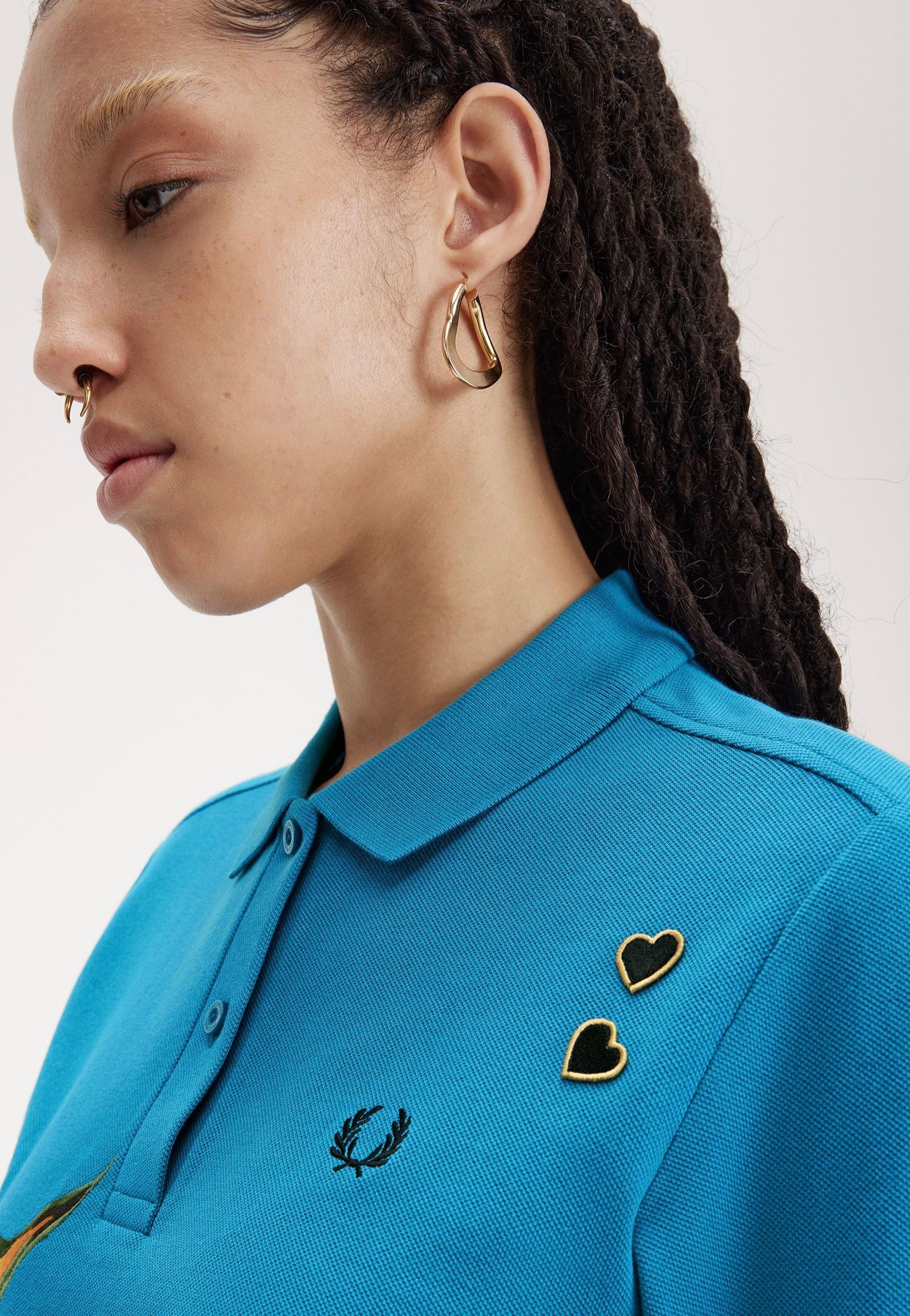 Fred Perry x Amy Winehouse - Embroidered Runaway Bay Ocean - Polo | Women-Image