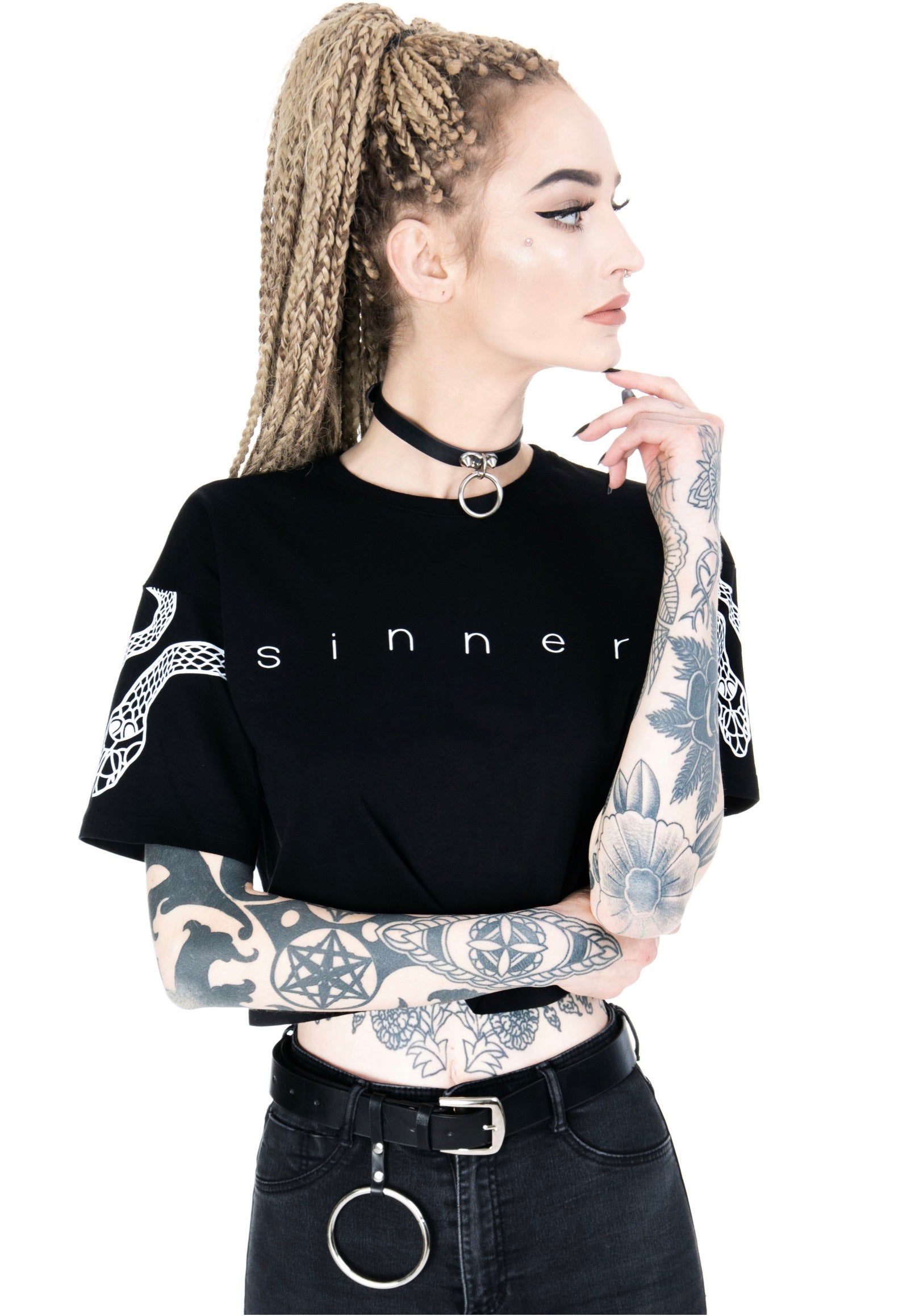 Restyle - Sinner Crop With Snakes Black/White - Top | Women-Image