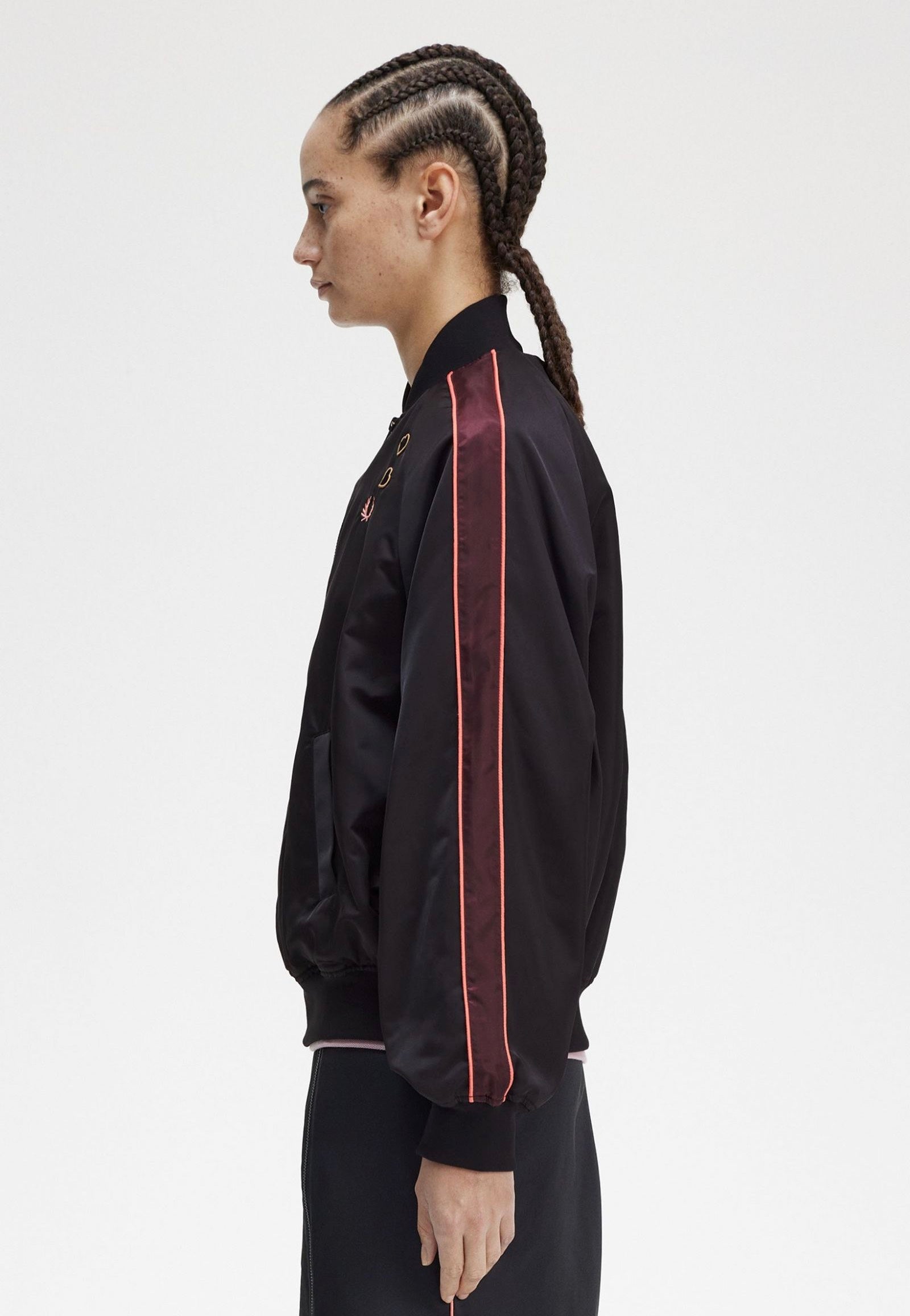 Fred Perry x Amy Winehouse - Printed Lining Bomber Black - Jacket | Women-Image