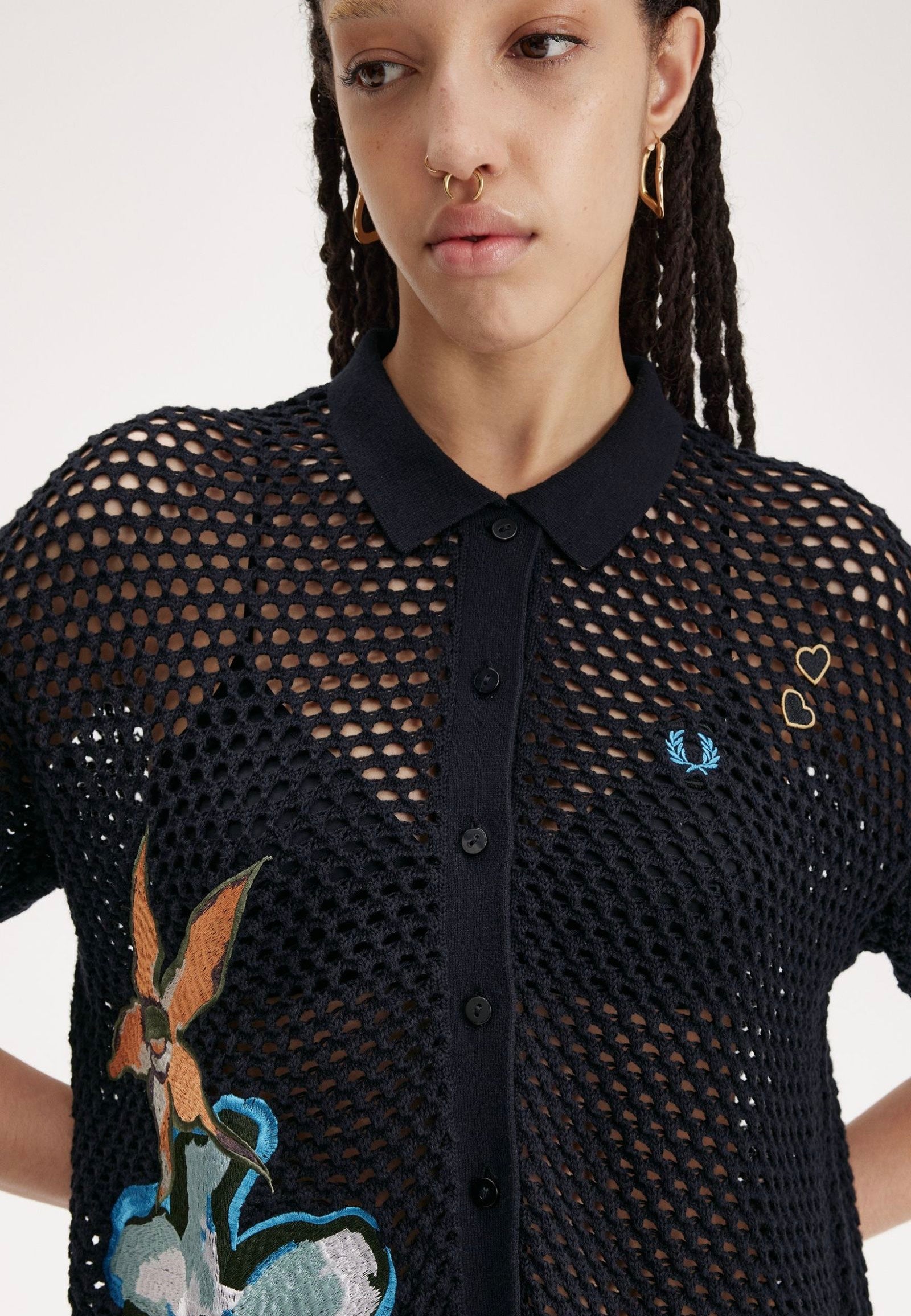 Fred Perry x Amy Winehouse - Embroidered Open Knit Black - Shirt | Women-Image