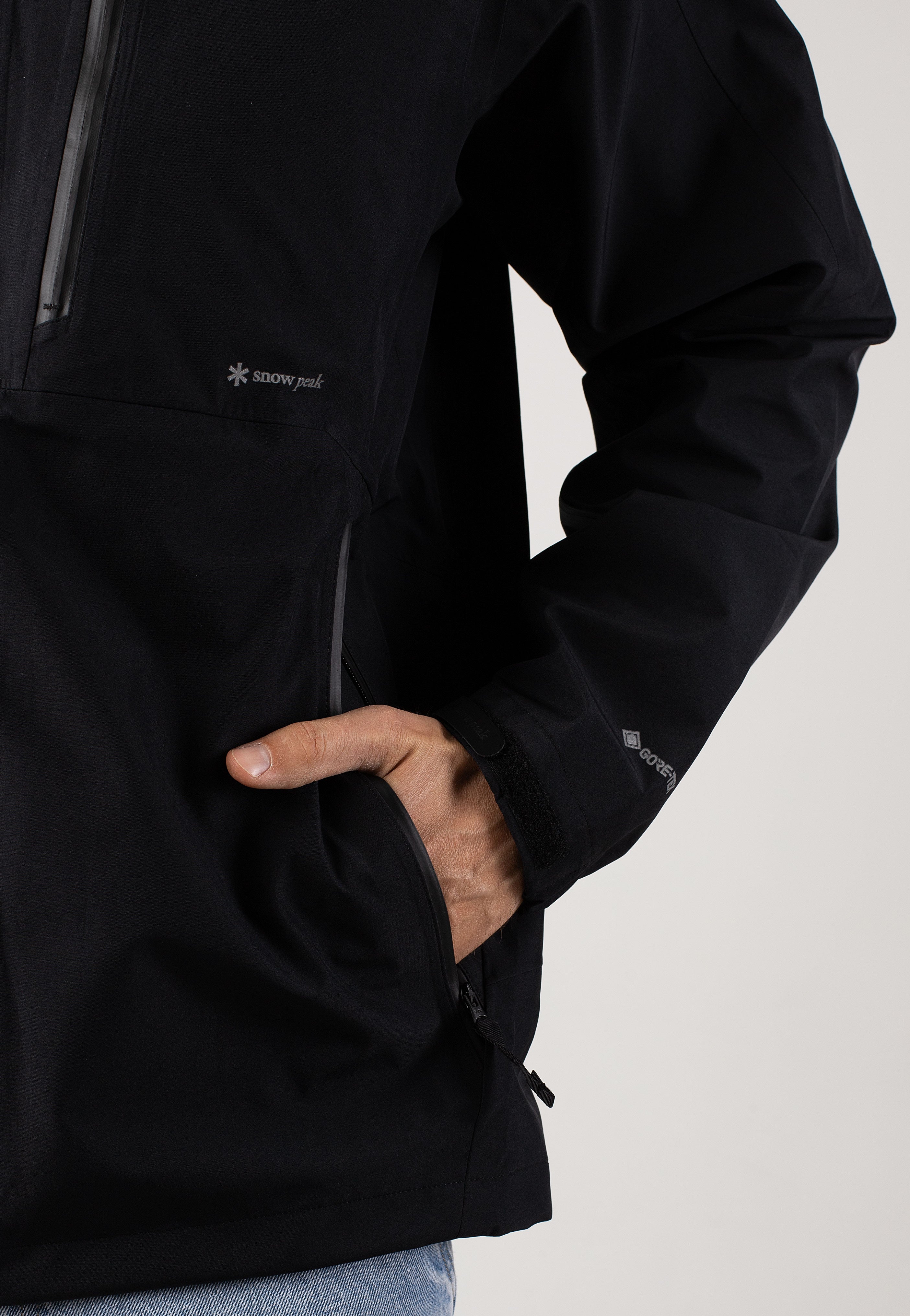 Snow Peak - Gore Tex Black - Windbreaker | Men-Image