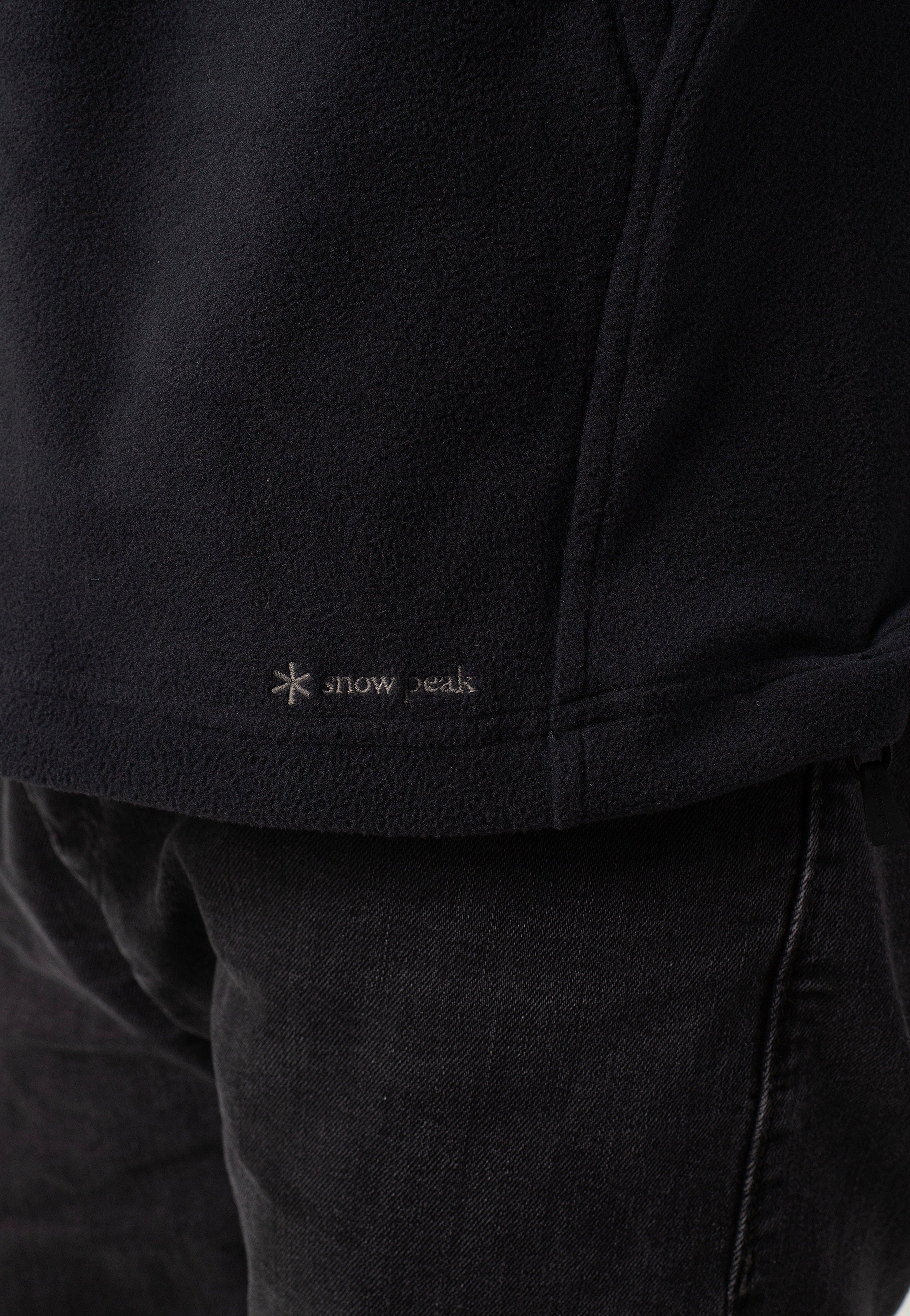 Snow Peak - Micro Fleece Half Zip Black - Hoodie | Men-Image