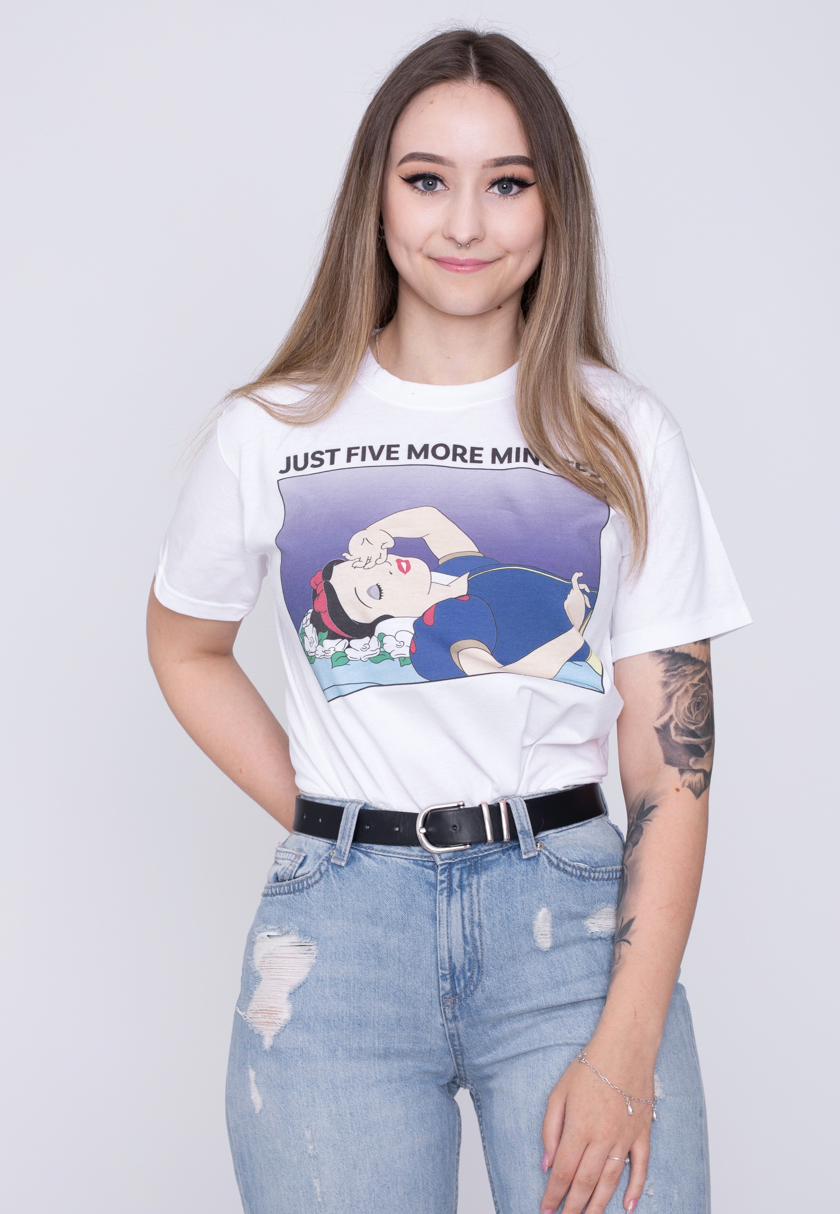 Snow White And The Seven Dwarfs - Snooze White - T-Shirt | Women-Image