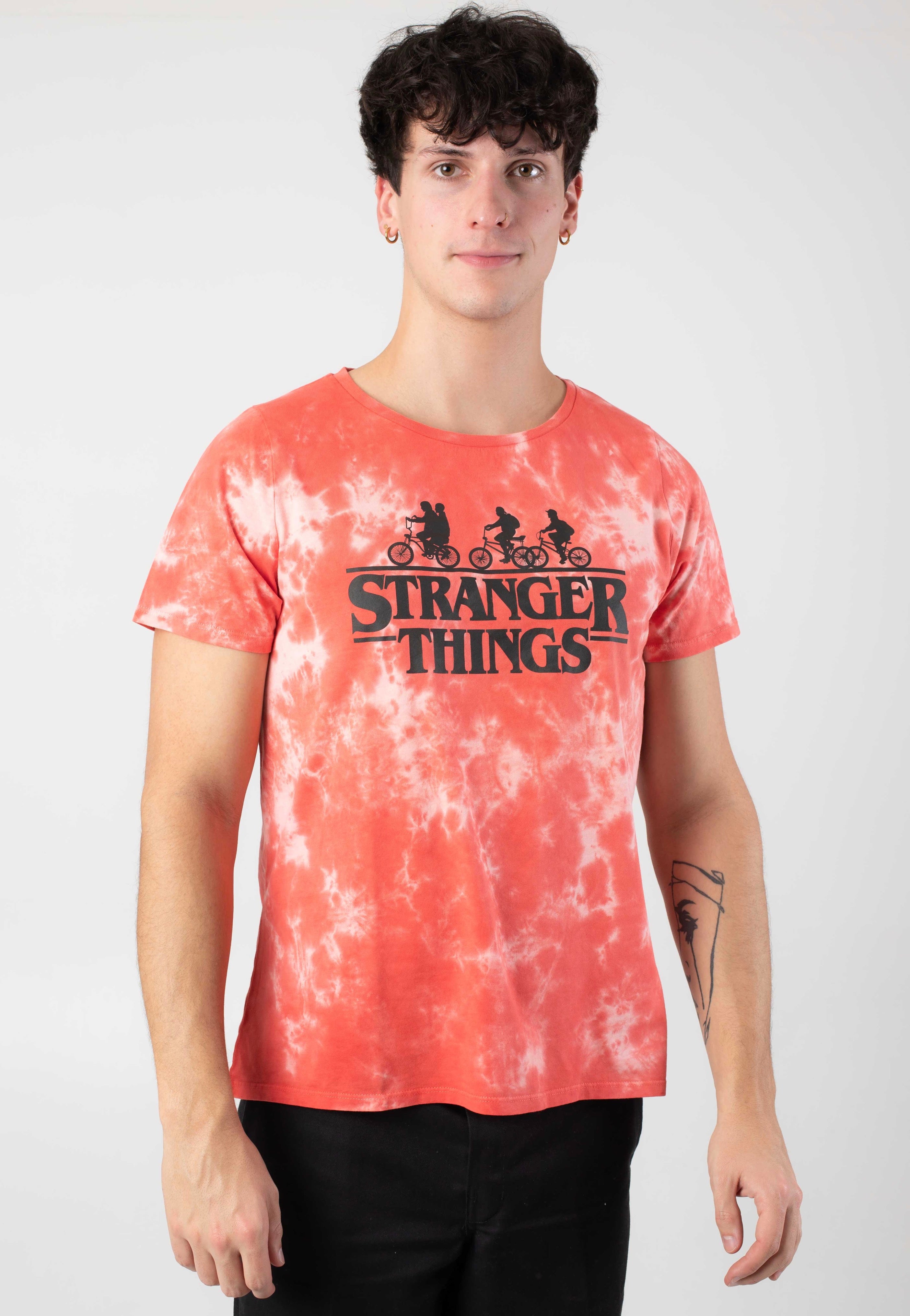 Stranger Things - Bike Silhouette Red Acid Wash - T-Shirt | Men-Image