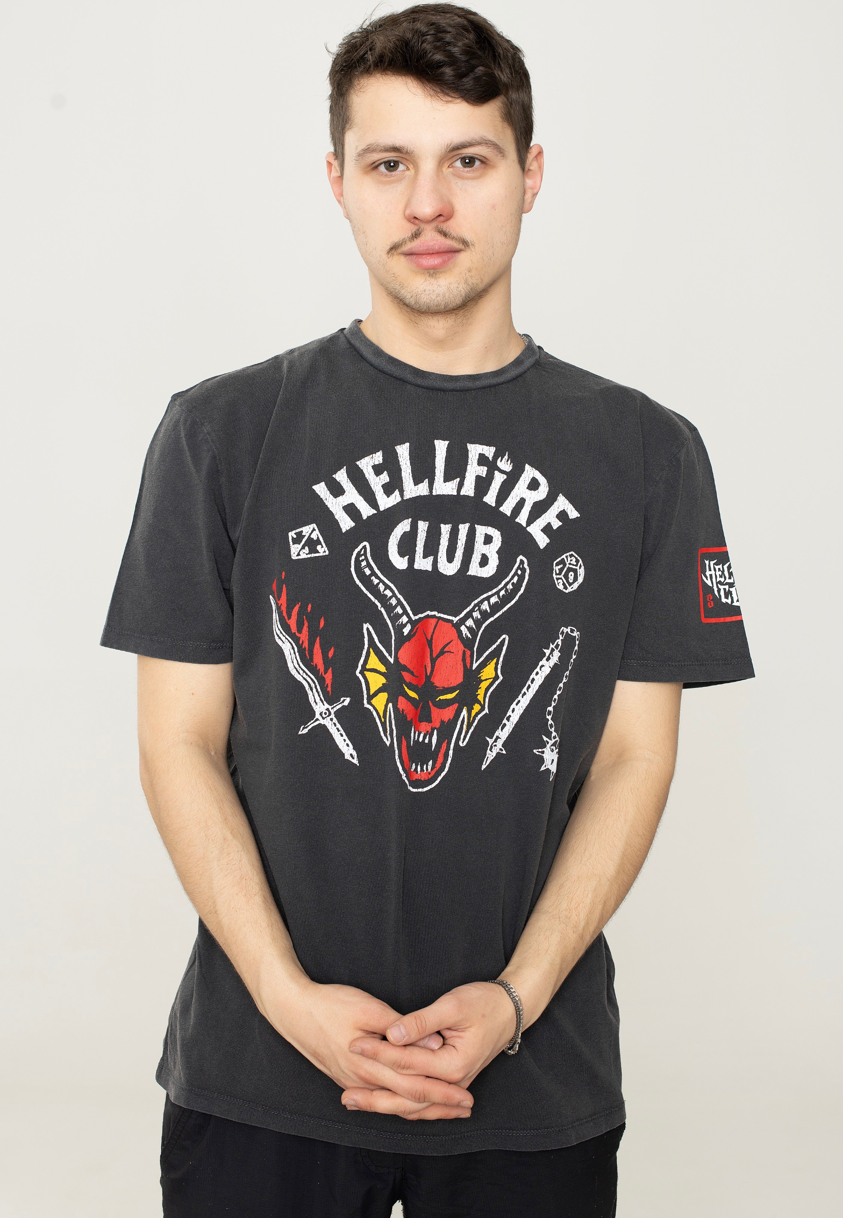 Stranger Things - Hellfire Crest - T-Shirt | Men-Image