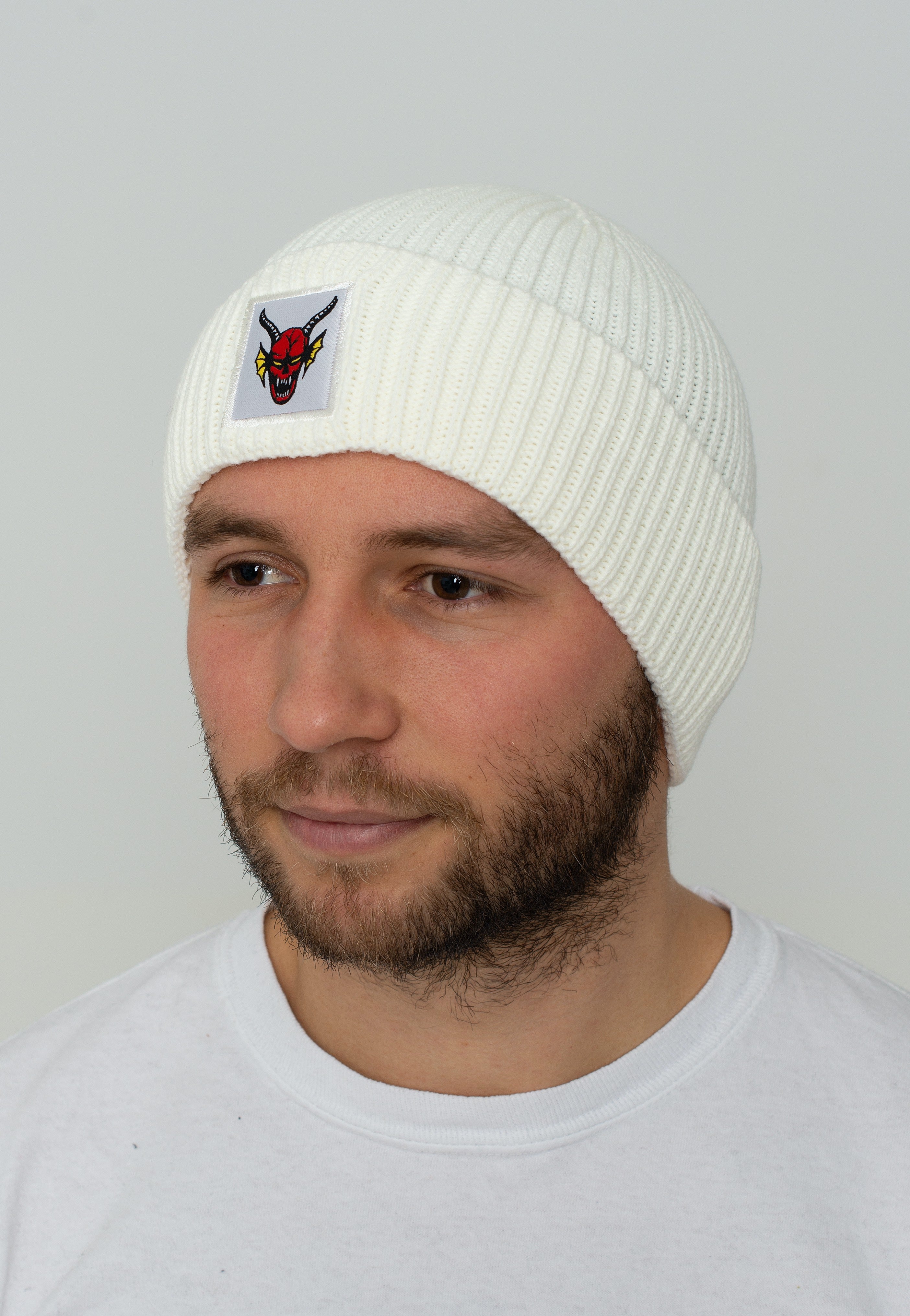 Stranger Things - Hellfire White - Beanie | Neutral-Image