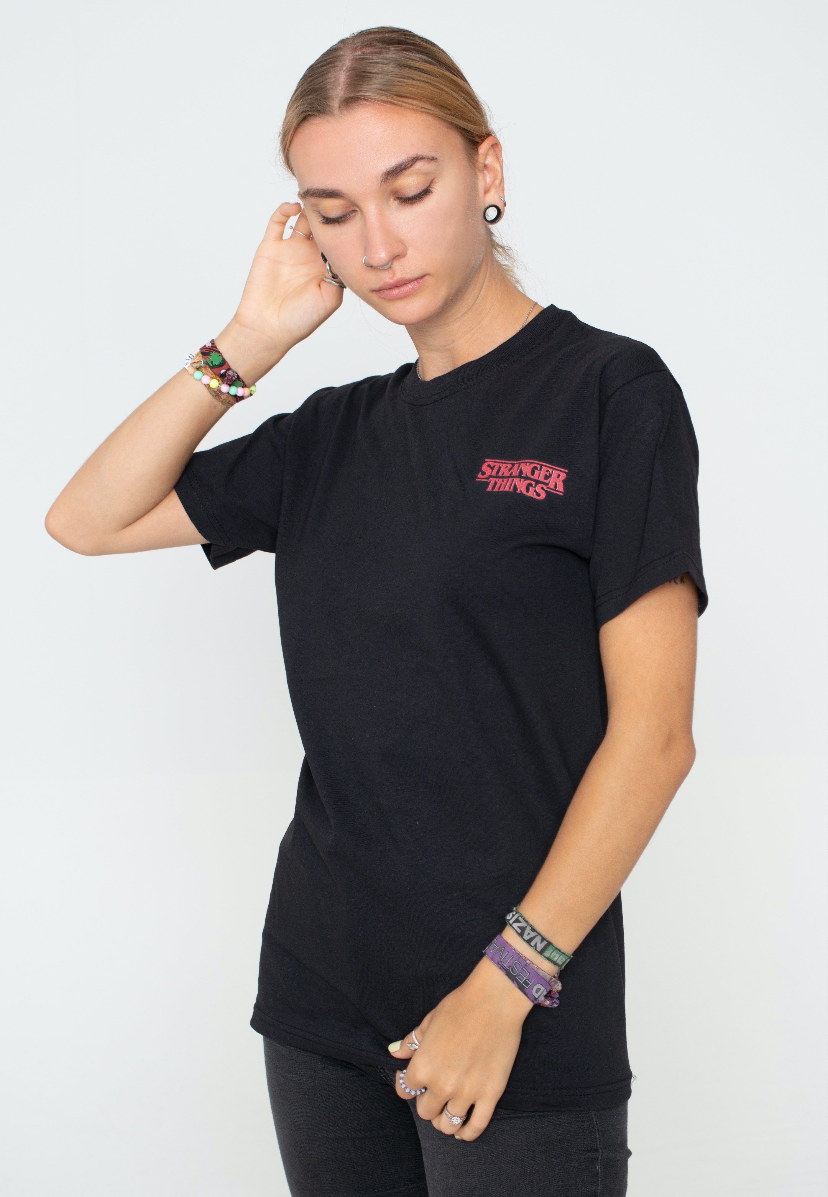 Stranger Things - Pocket Logo - T-Shirt | Women-Image