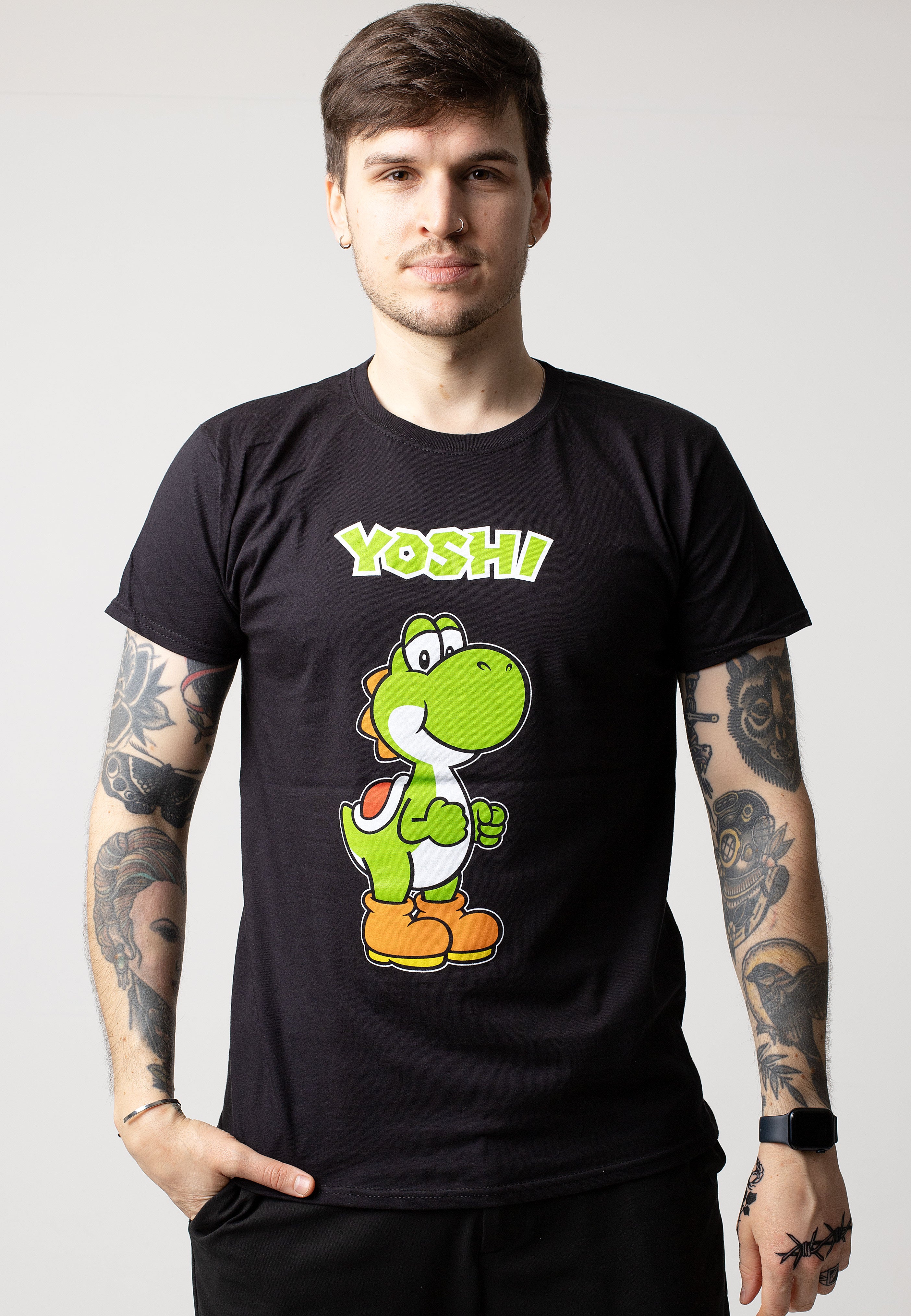 Super Mario - Yoshi Name Tag - T-Shirt | Men-Image