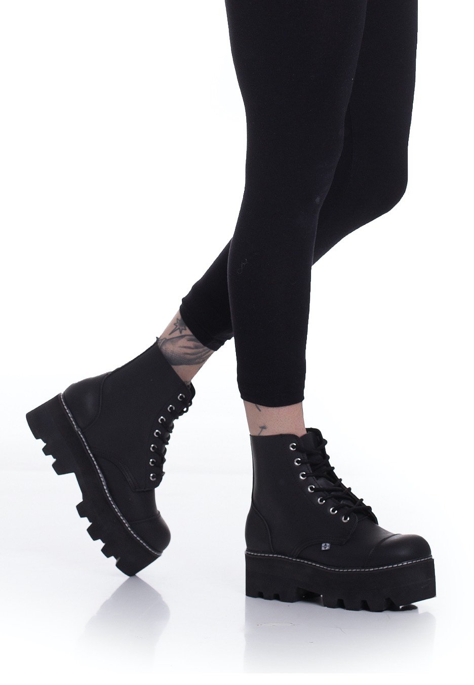 T.U.K. - Dino Lug 7 Eye Boot Black - Girl Shoes | Women-Image