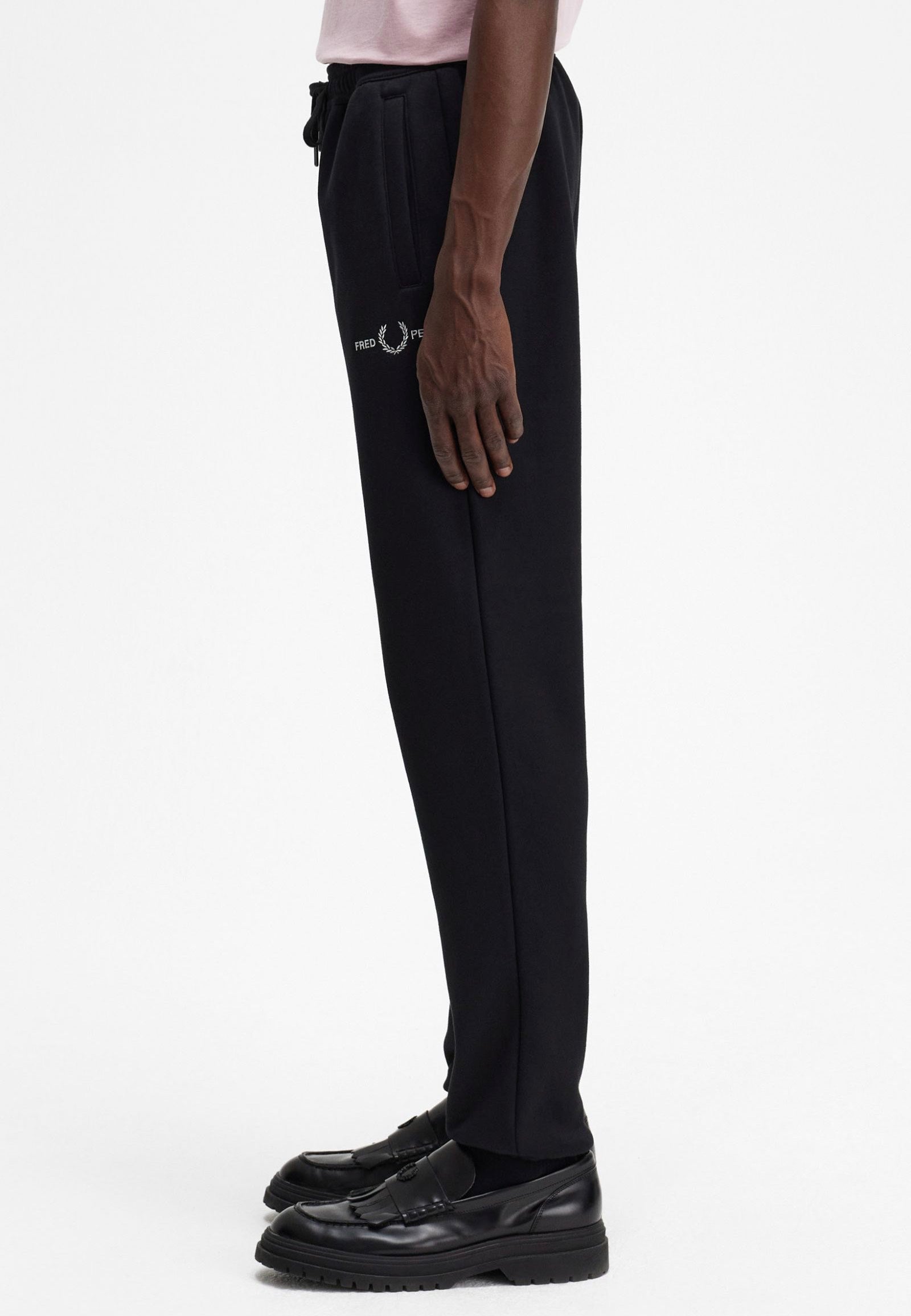 Fred Perry - Embroidered Black - Sweat Pants | Men-Image