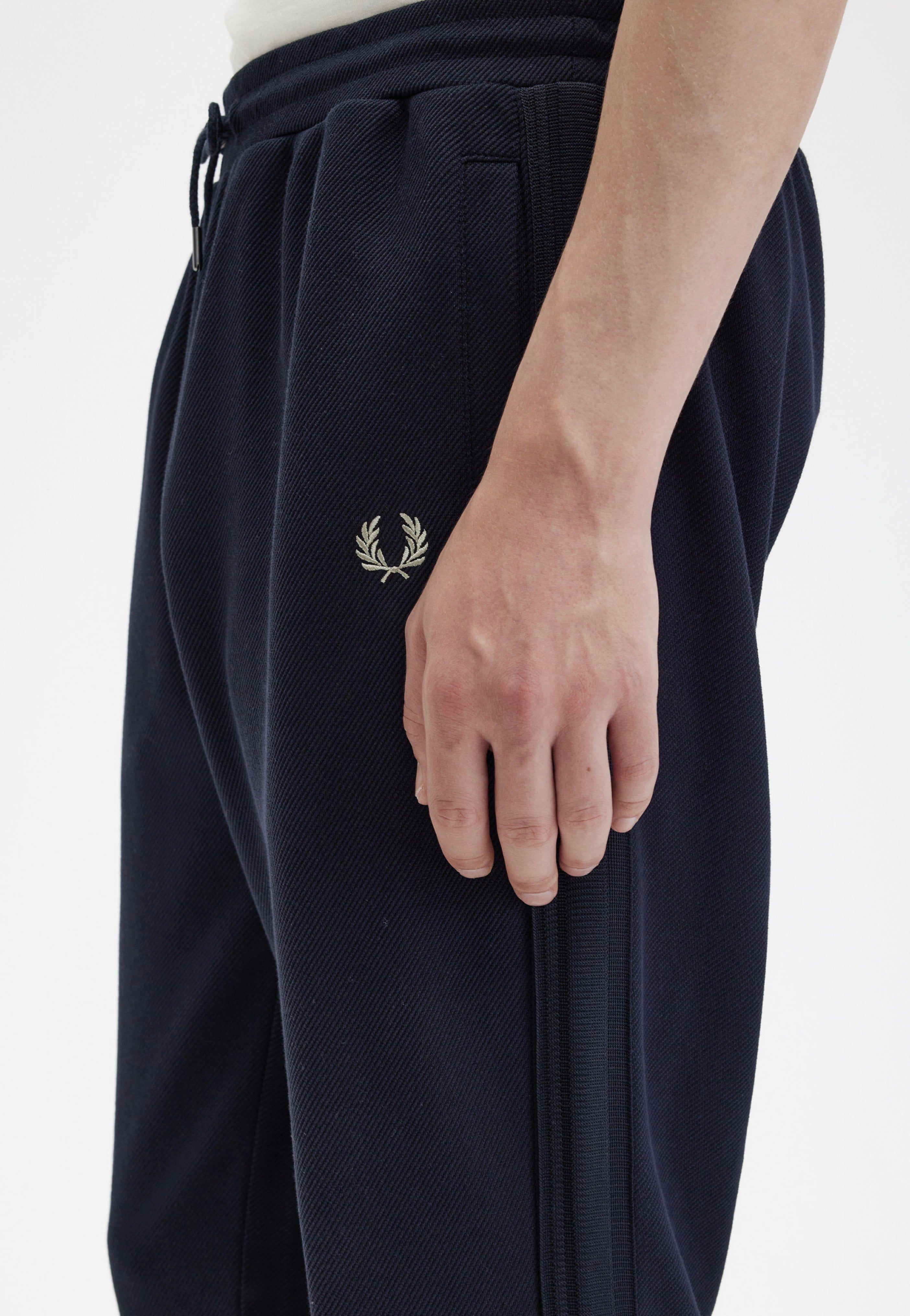 Fred Perry - Knitted Tape Track Navy - Pants | Men-Image