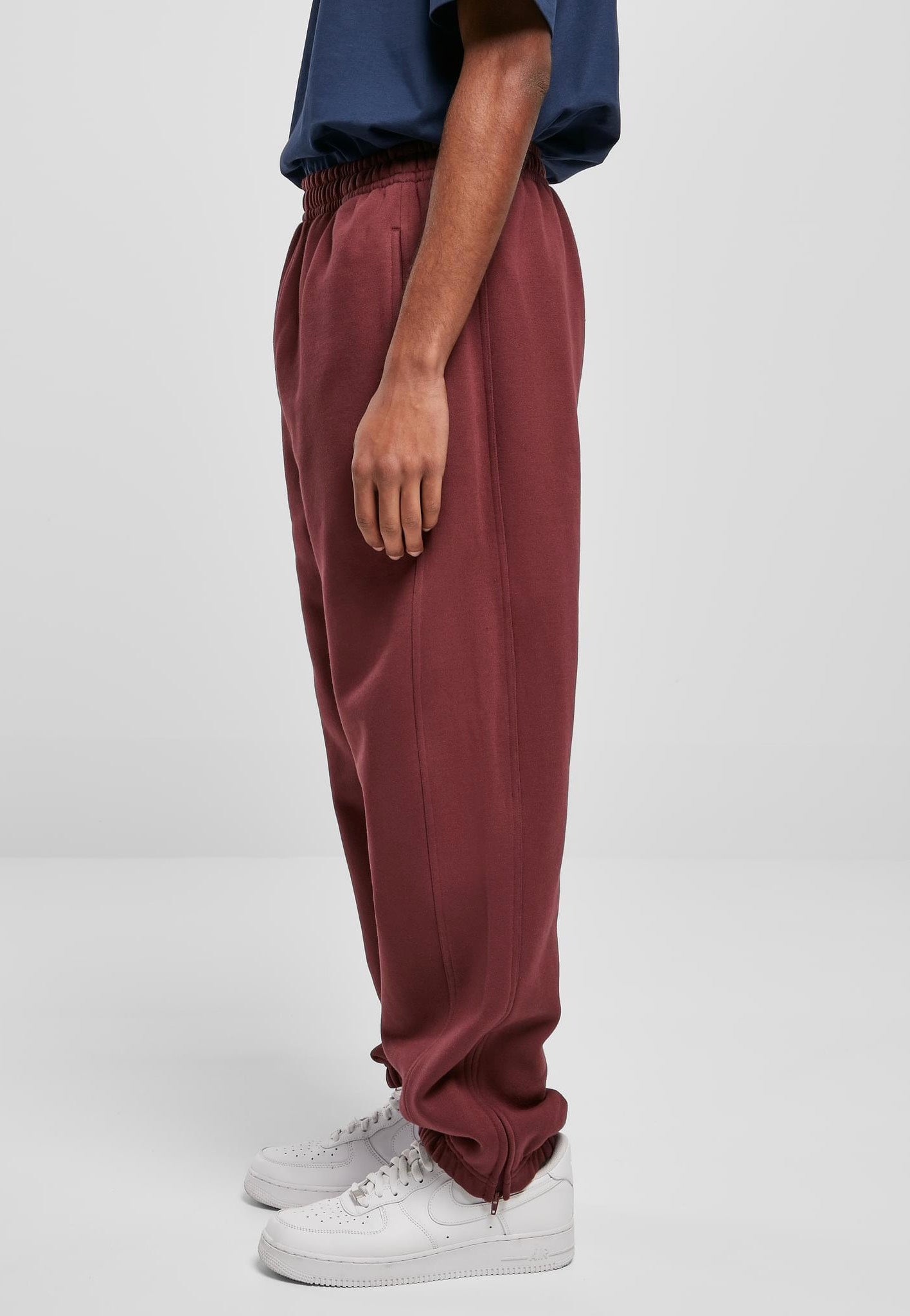 Urban Classics - Sweatpants Cherry - Sweat Pants | Men-Image